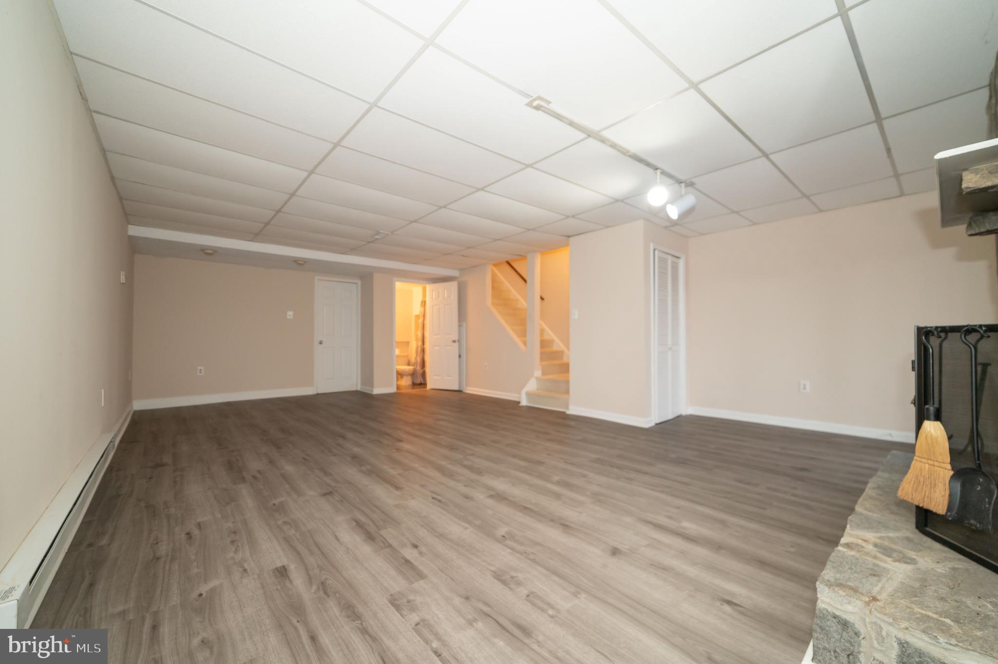 HERITAGE ESTATES - Residential Lease