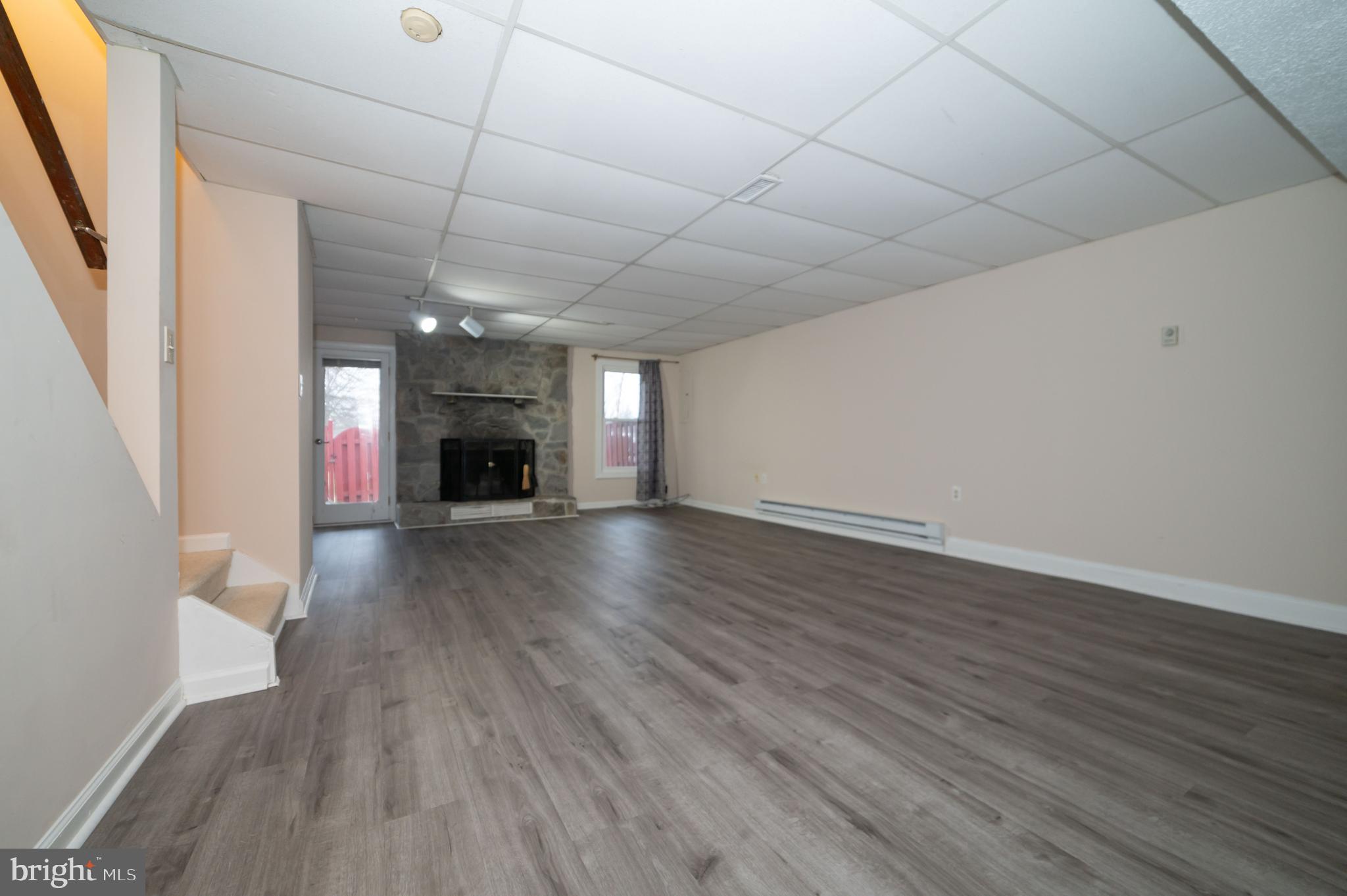 HERITAGE ESTATES - Residential Lease