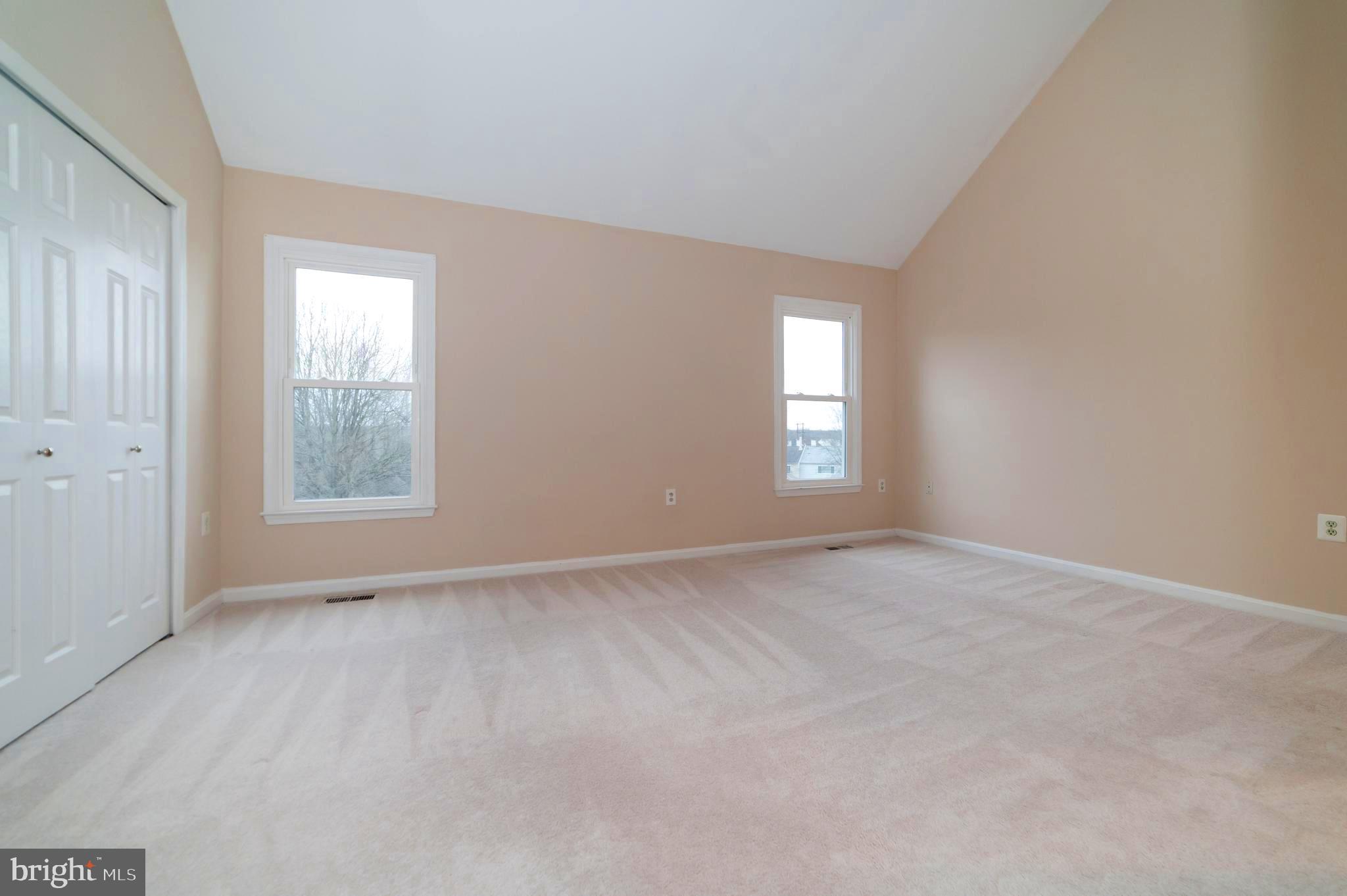 HERITAGE ESTATES - Residential Lease