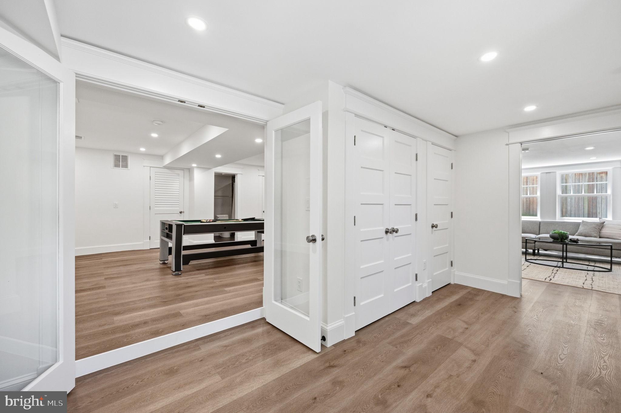 CHEVY CHASE - Residential