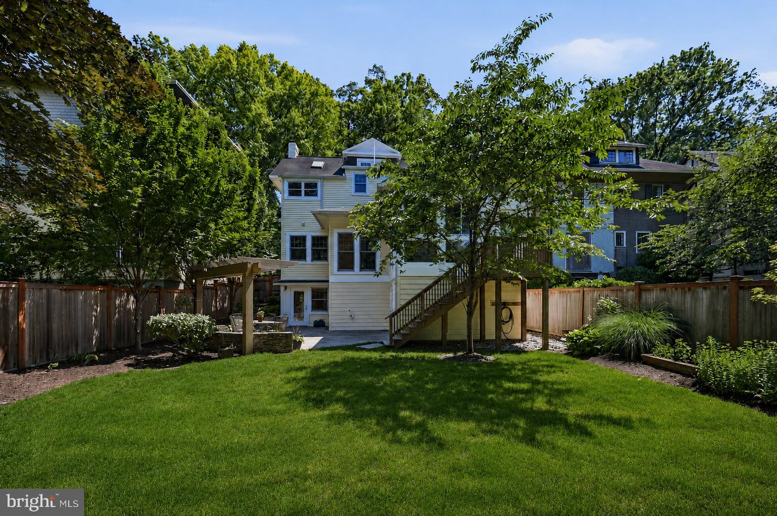 CHEVY CHASE - Residential