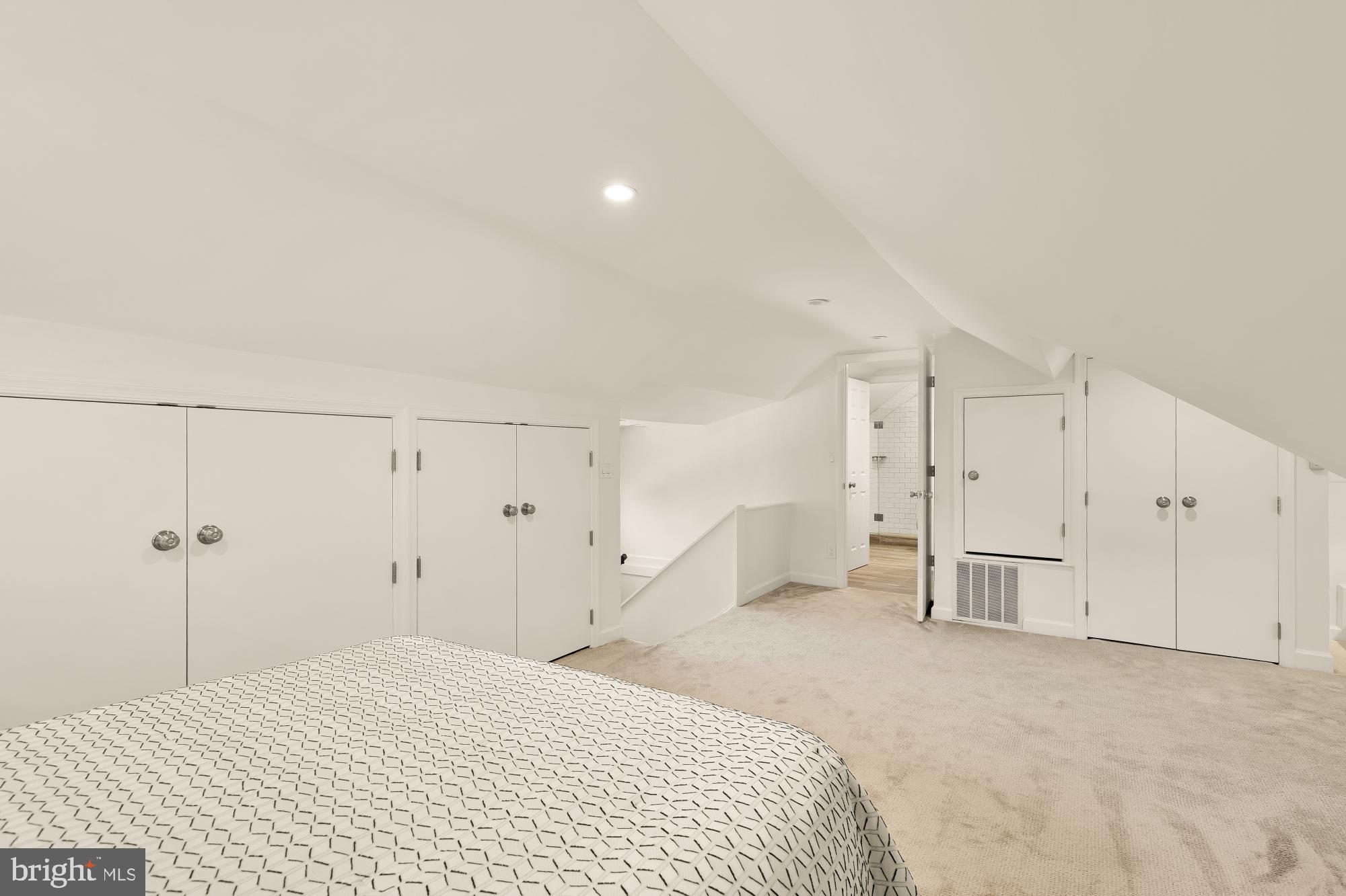 CHEVY CHASE - Residential