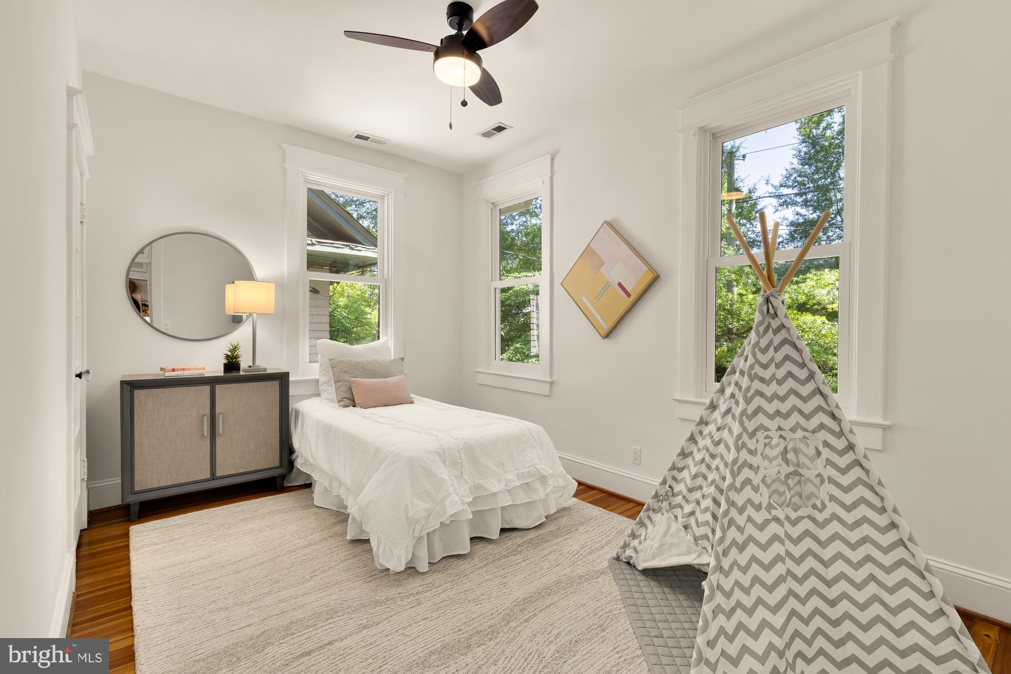 CHEVY CHASE - Residential