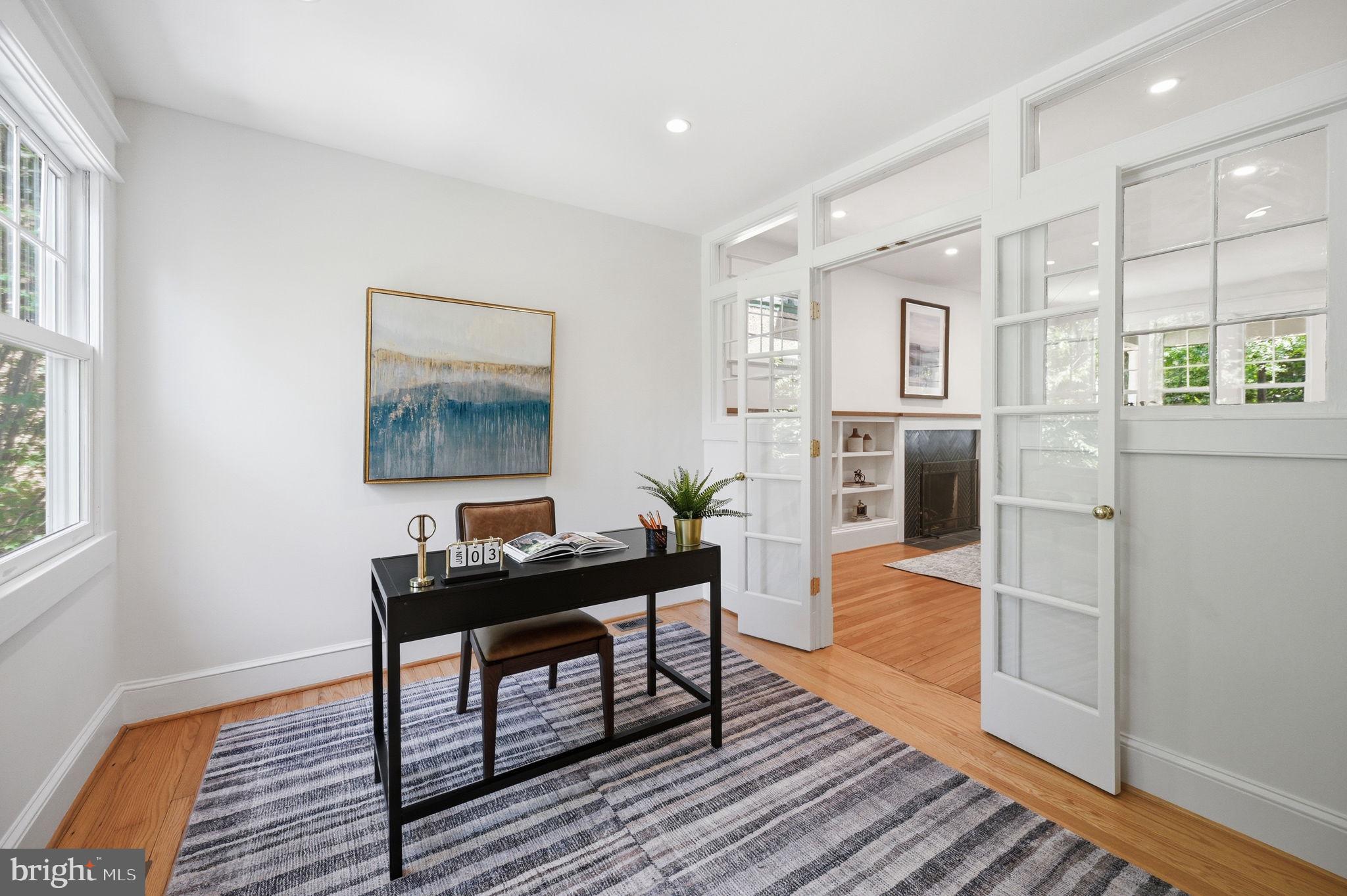 CHEVY CHASE - Residential