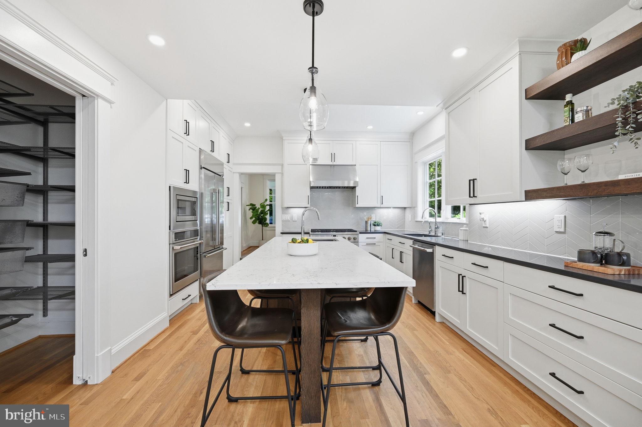 CHEVY CHASE - Residential