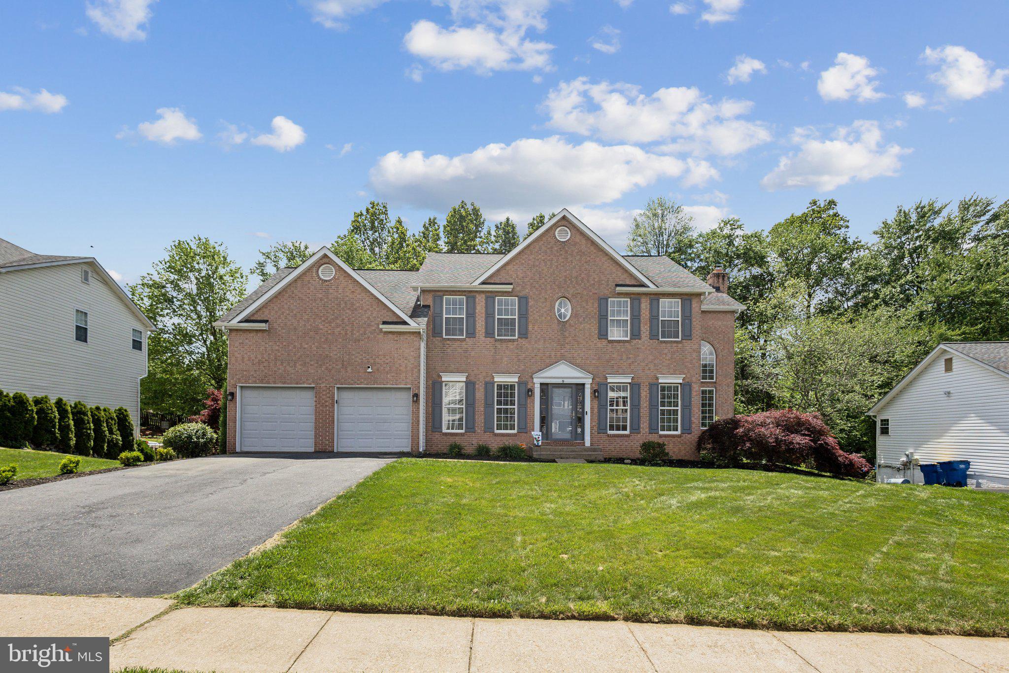 BRENTWOOD ESTATES - Residential