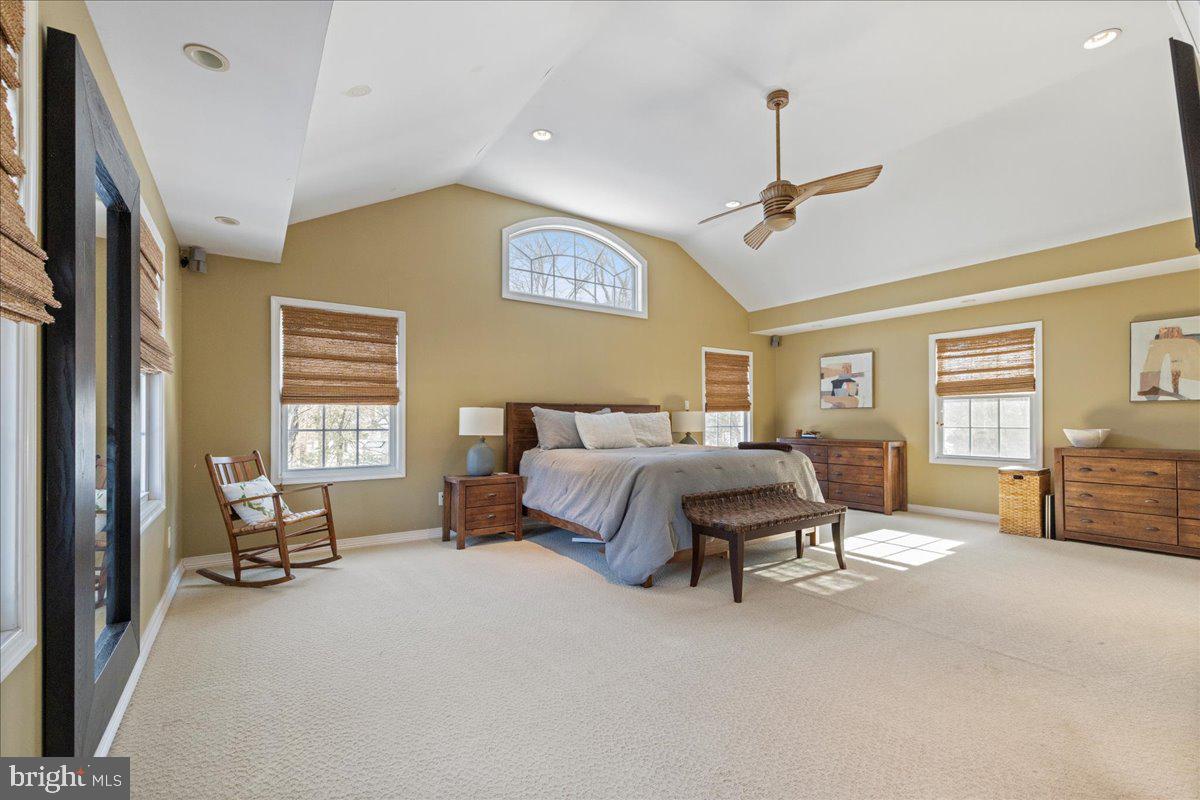 PEBBLE CREEK - Residential