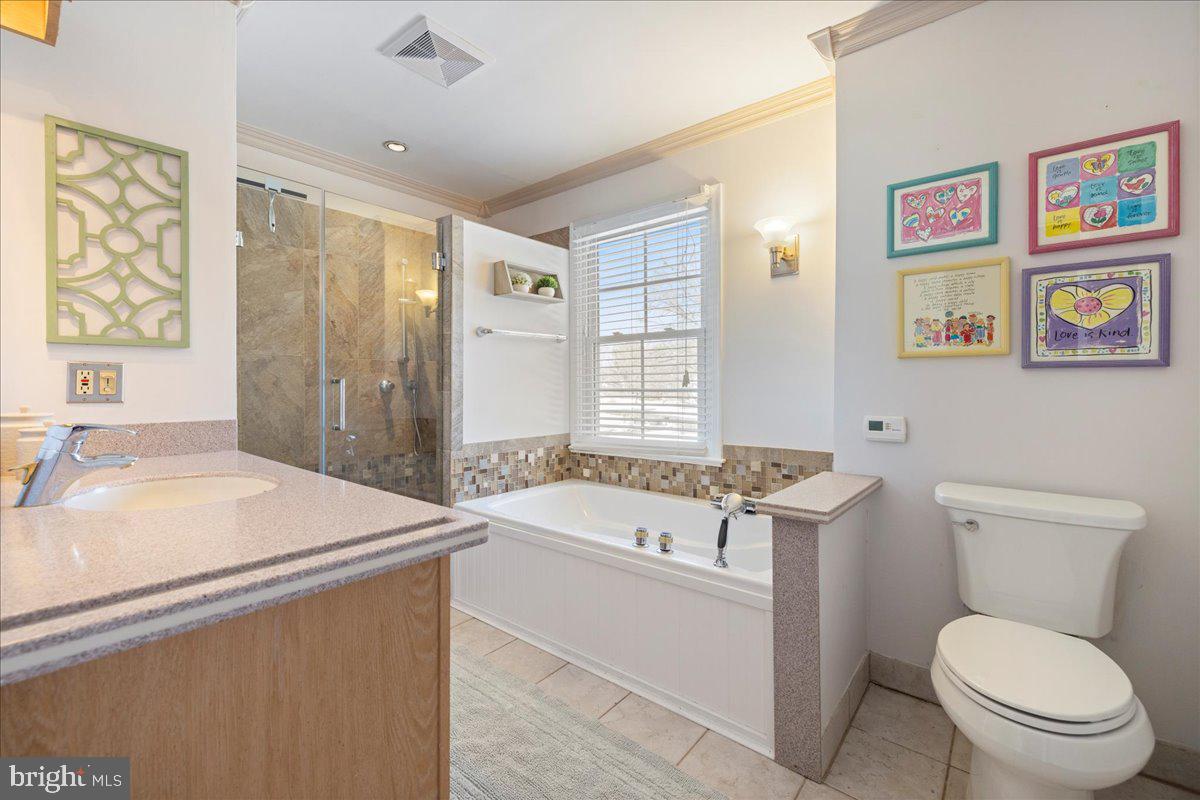 PEBBLE CREEK - Residential