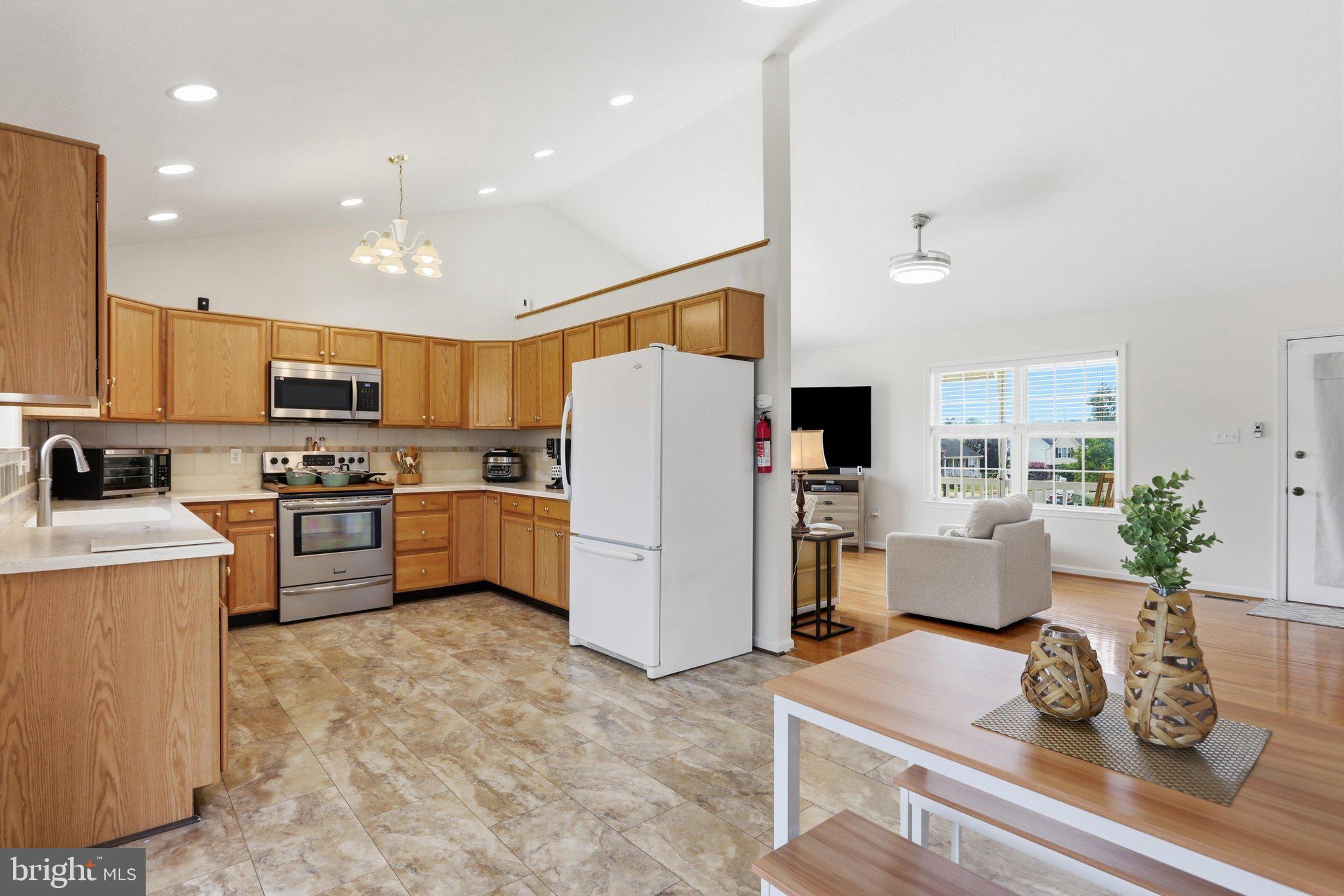 MADISON HEIGHTS - Residential