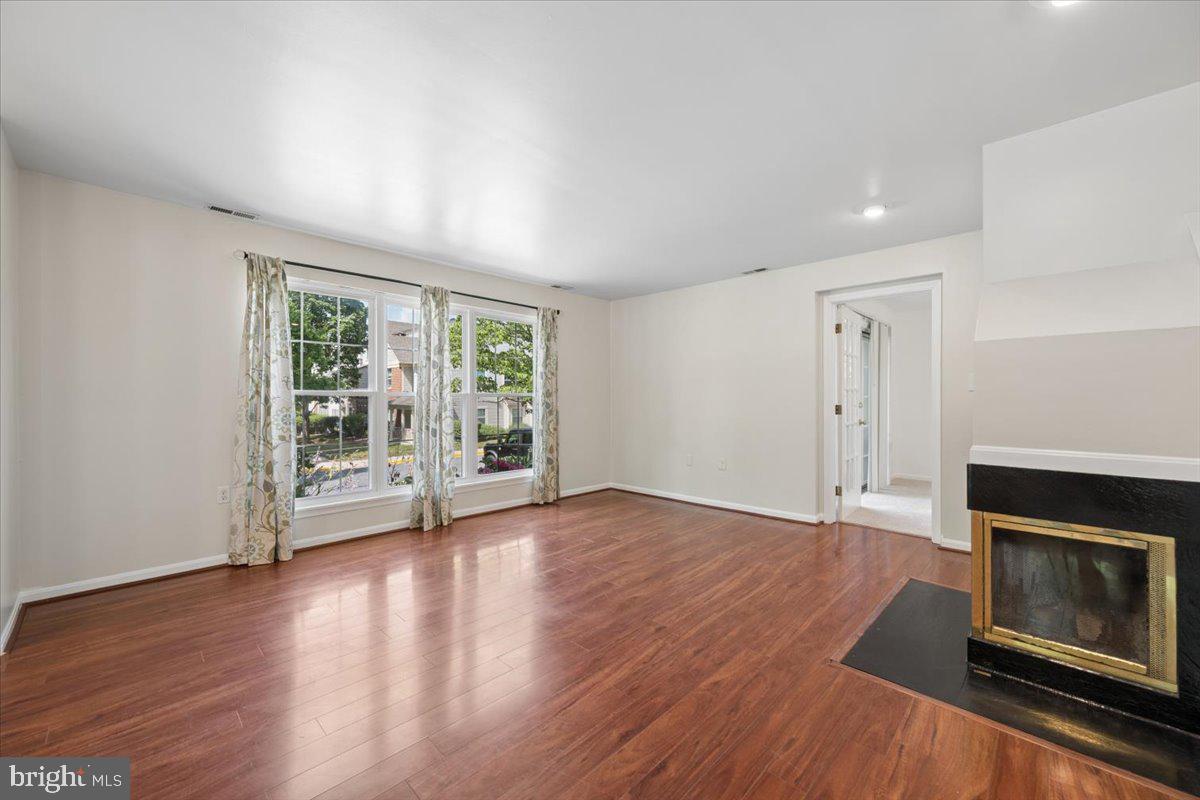 THE BRAEMAR - Residential