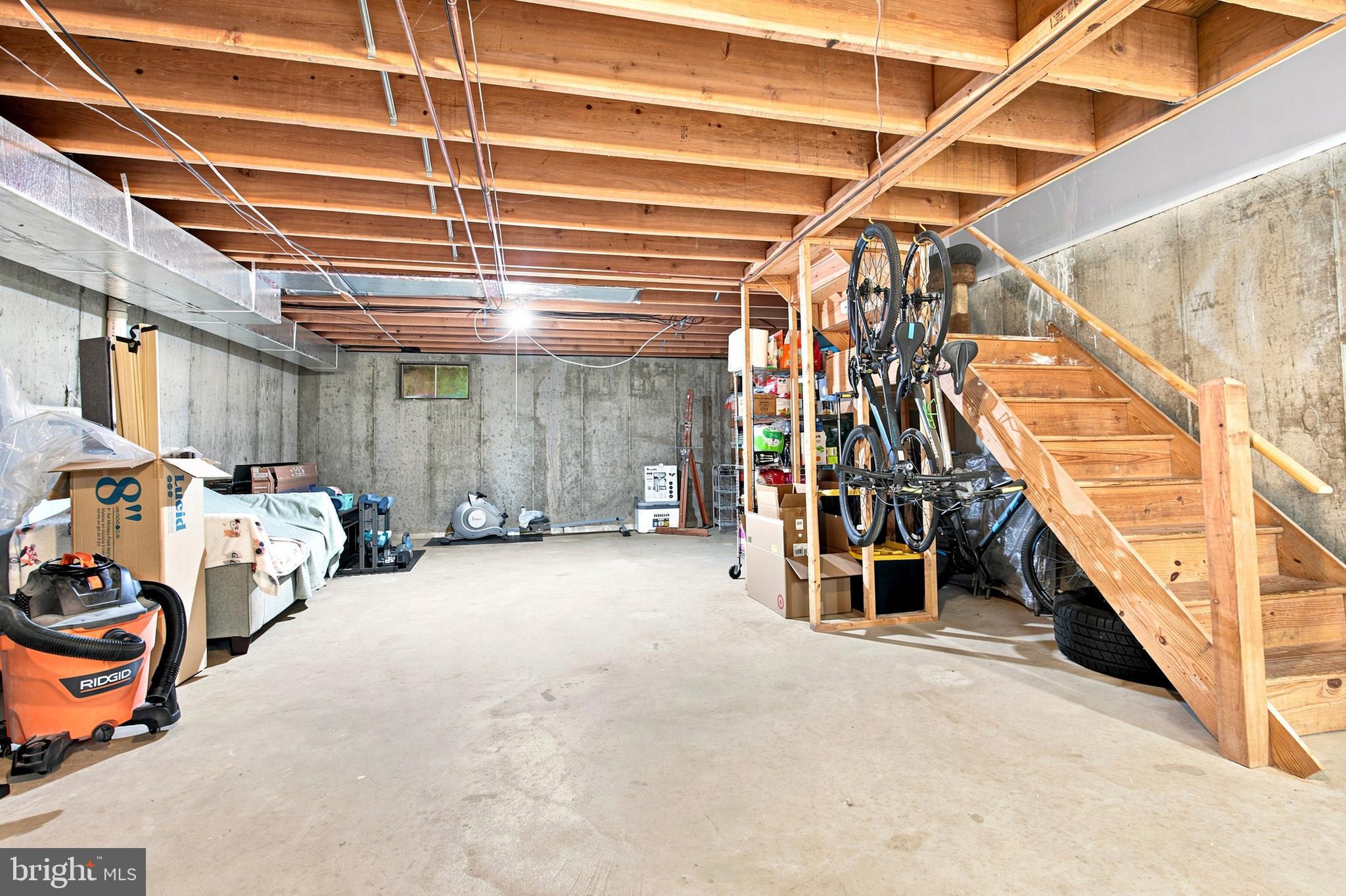 COVERED BRIDGE CRO - Residential