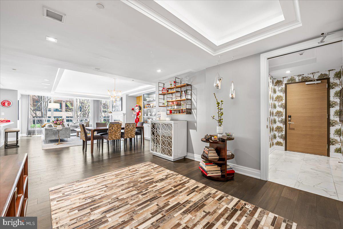 DOWNTOWN BETHESDA - Residential