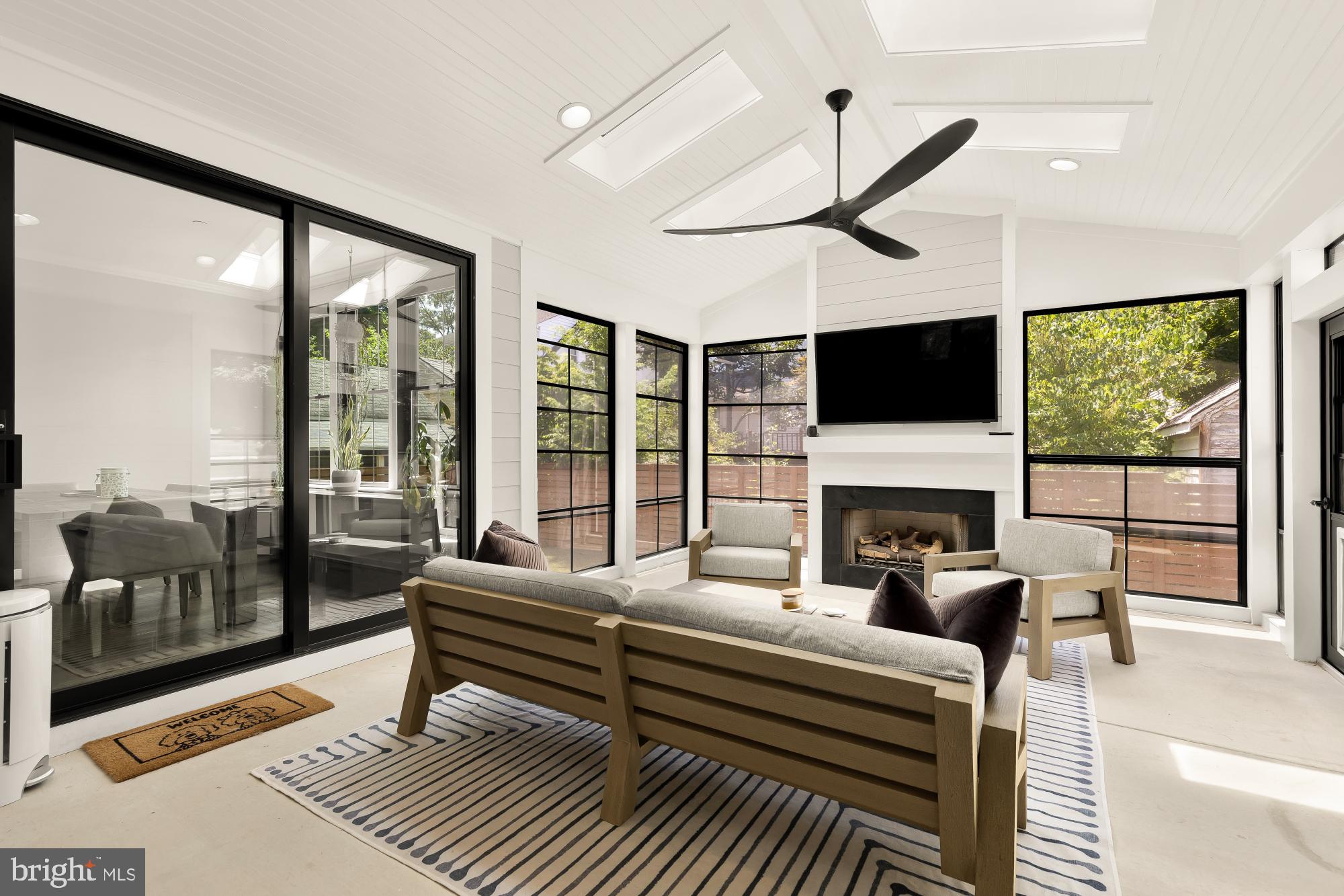 GLENBROOK VILLAGE - Residential