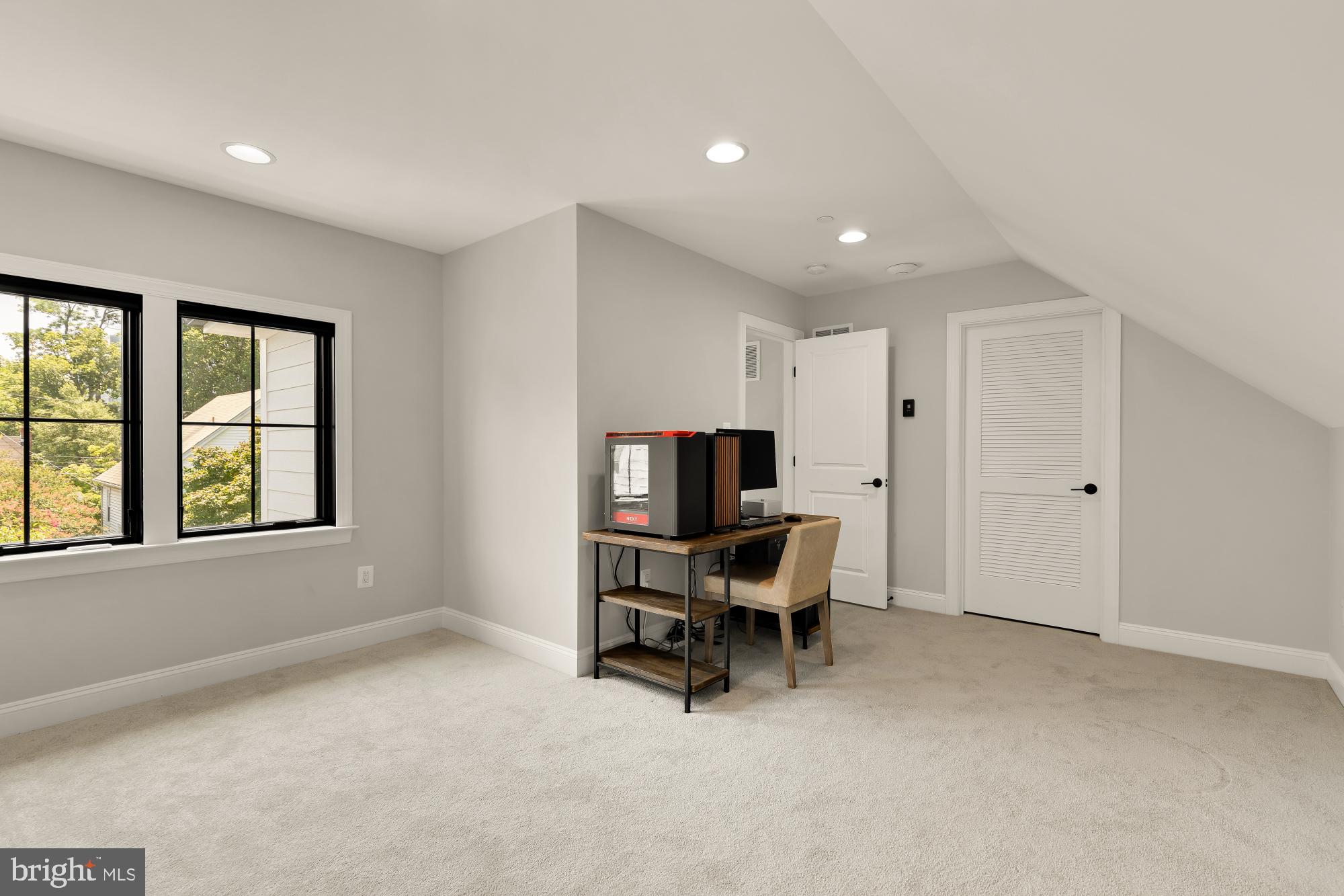 GLENBROOK VILLAGE - Residential