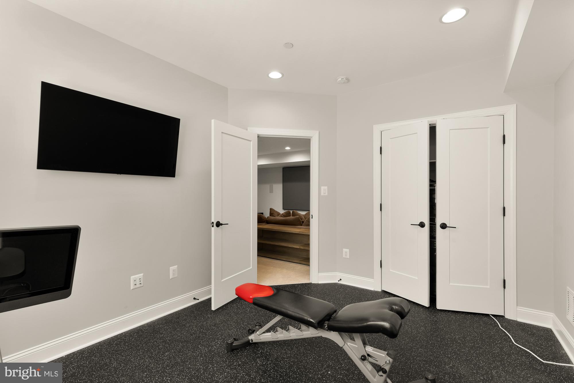 GLENBROOK VILLAGE - Residential