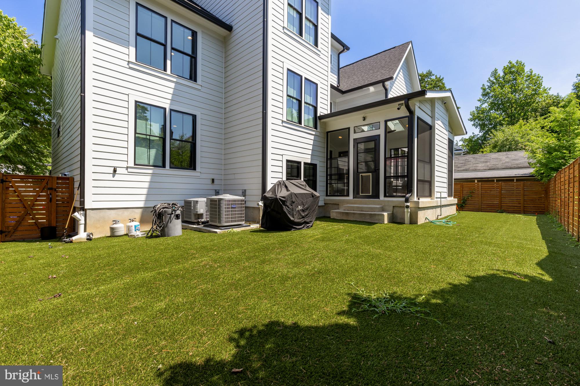 GLENBROOK VILLAGE - Residential