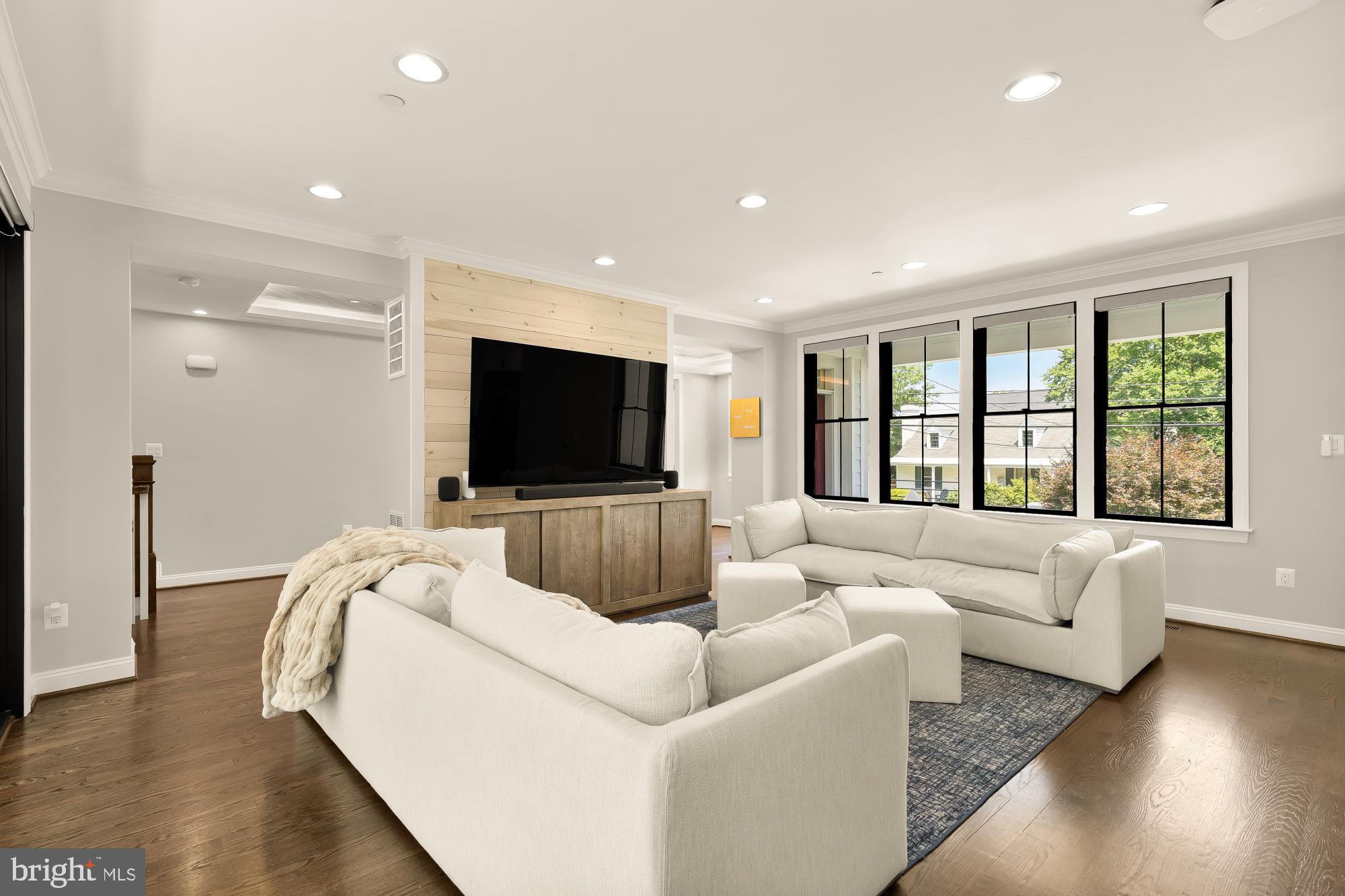 GLENBROOK VILLAGE - Residential