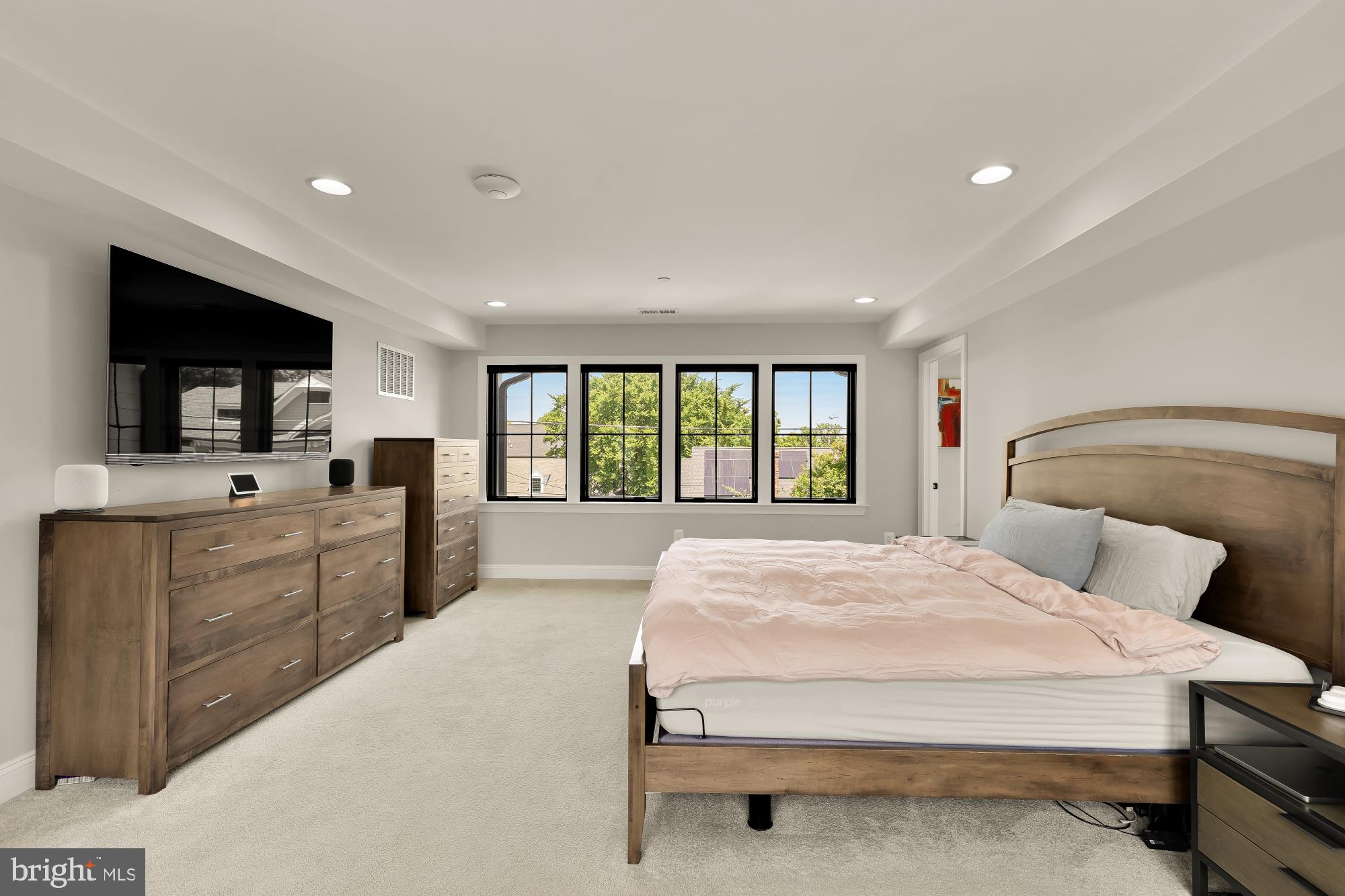 GLENBROOK VILLAGE - Residential
