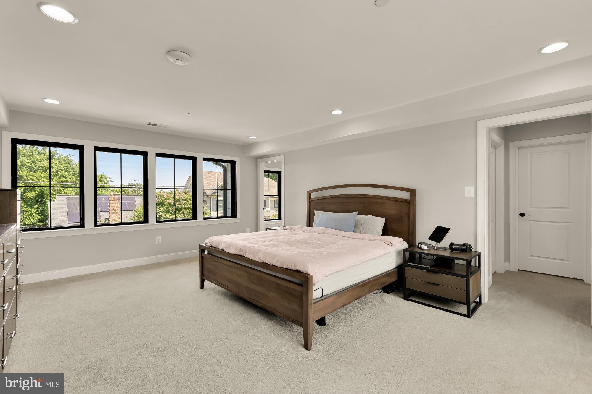 GLENBROOK VILLAGE - Residential