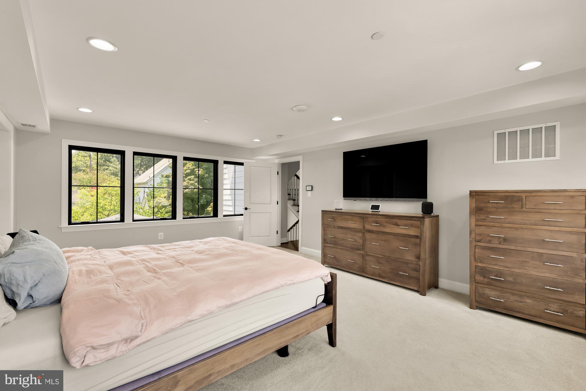 GLENBROOK VILLAGE - Residential