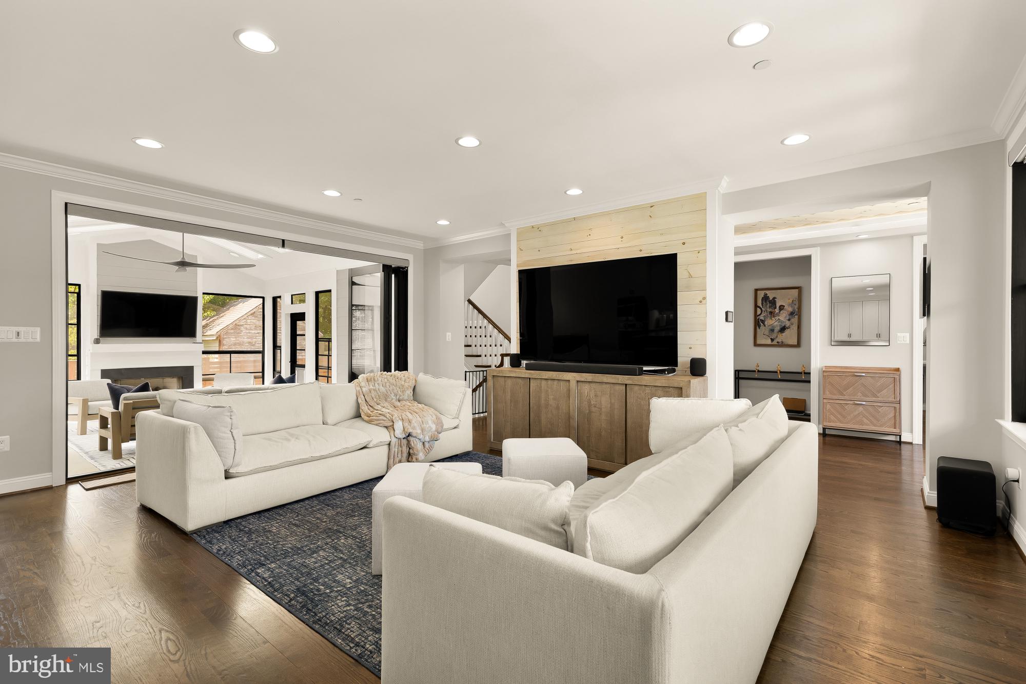 GLENBROOK VILLAGE - Residential