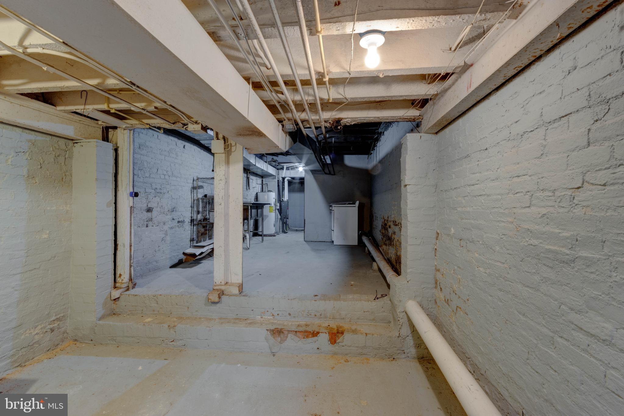 MOUNT VERNON - Commercial Sale