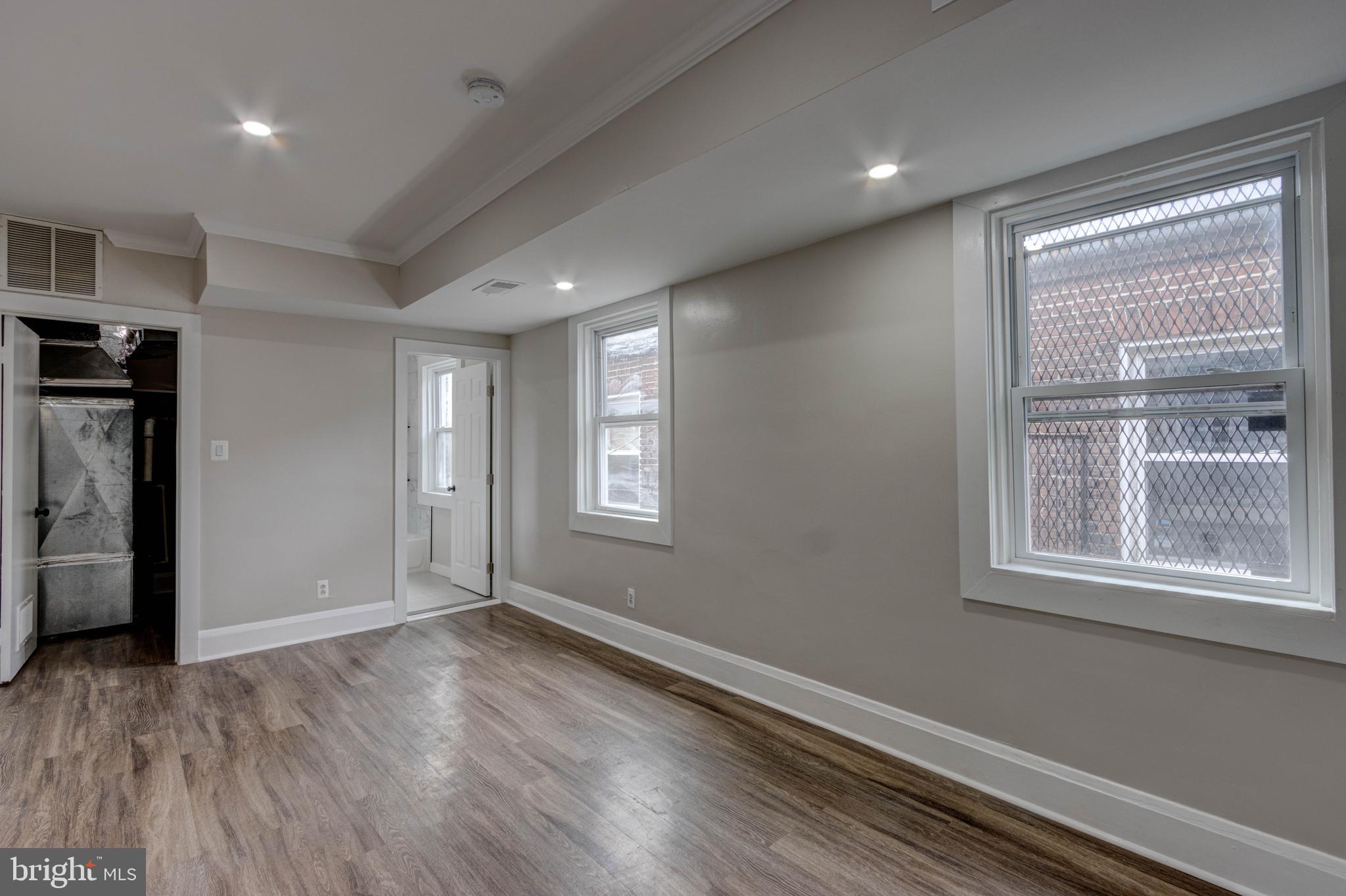 MOUNT VERNON - Commercial Sale