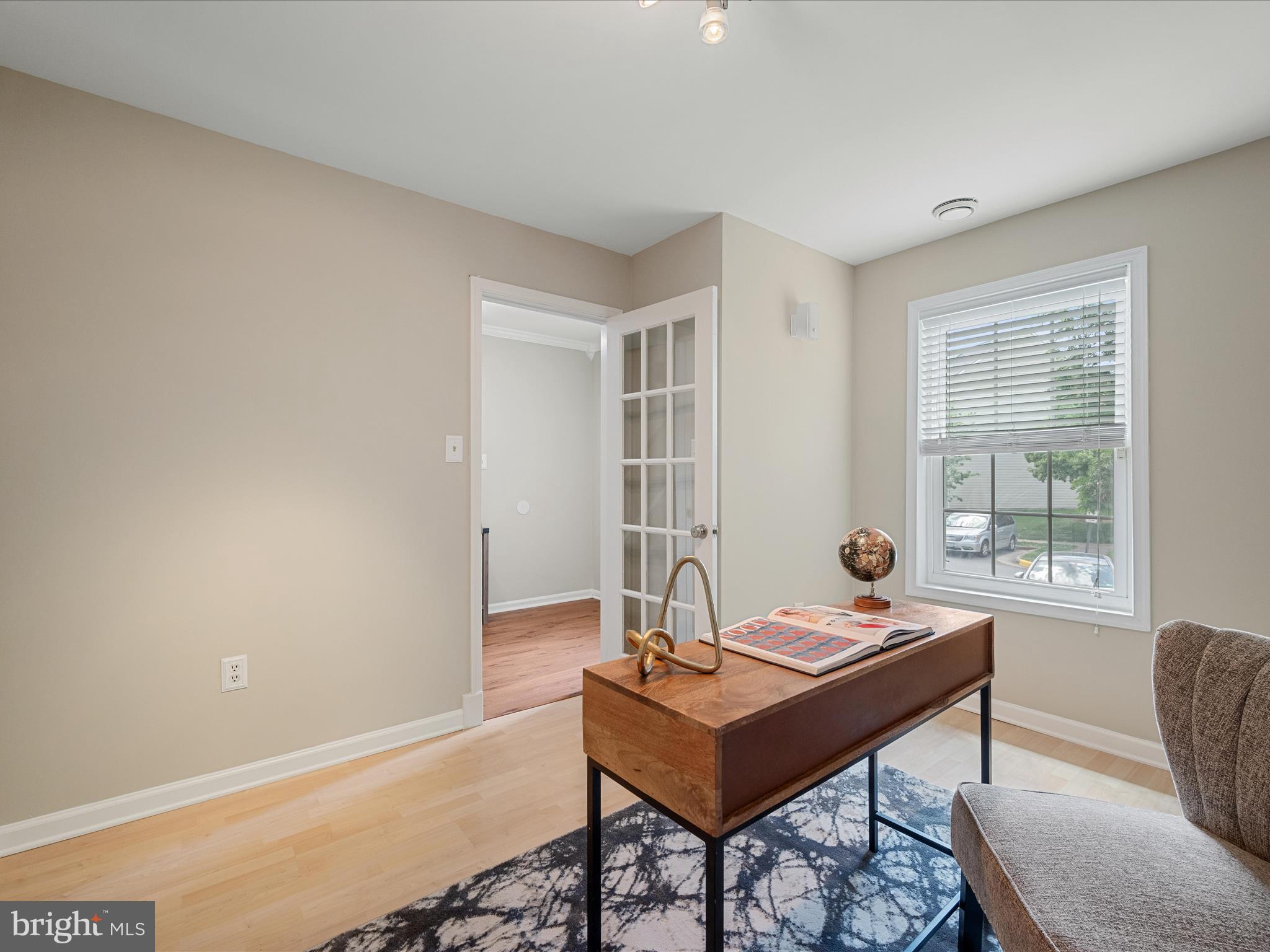 ASHBURN VILLAGE - Residential