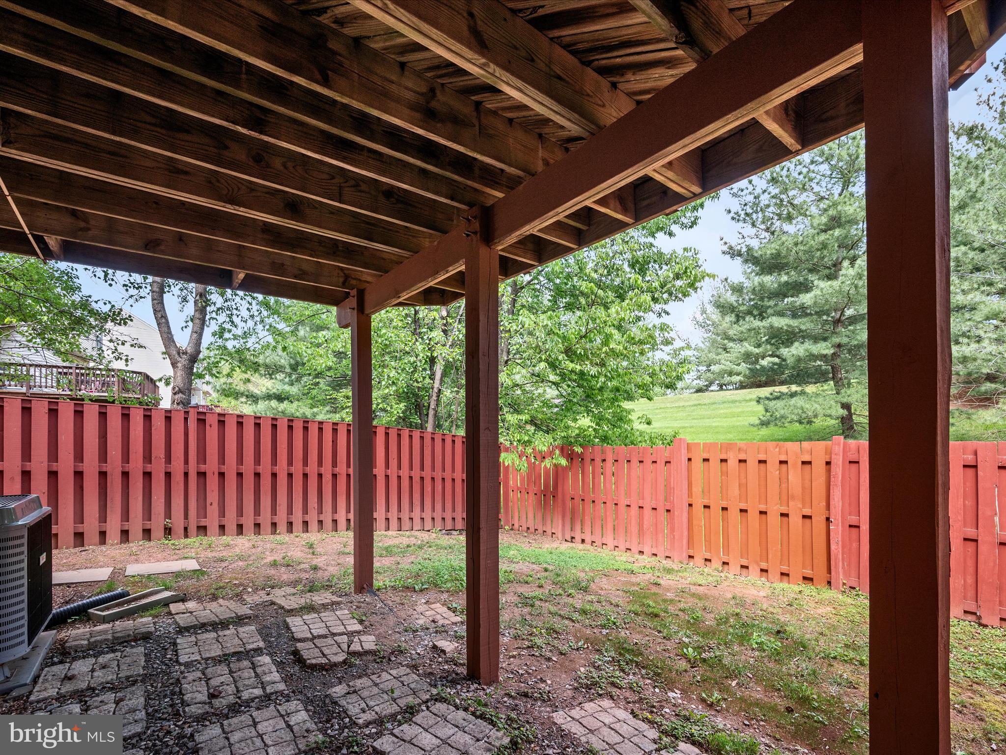 ASHBURN VILLAGE - Residential
