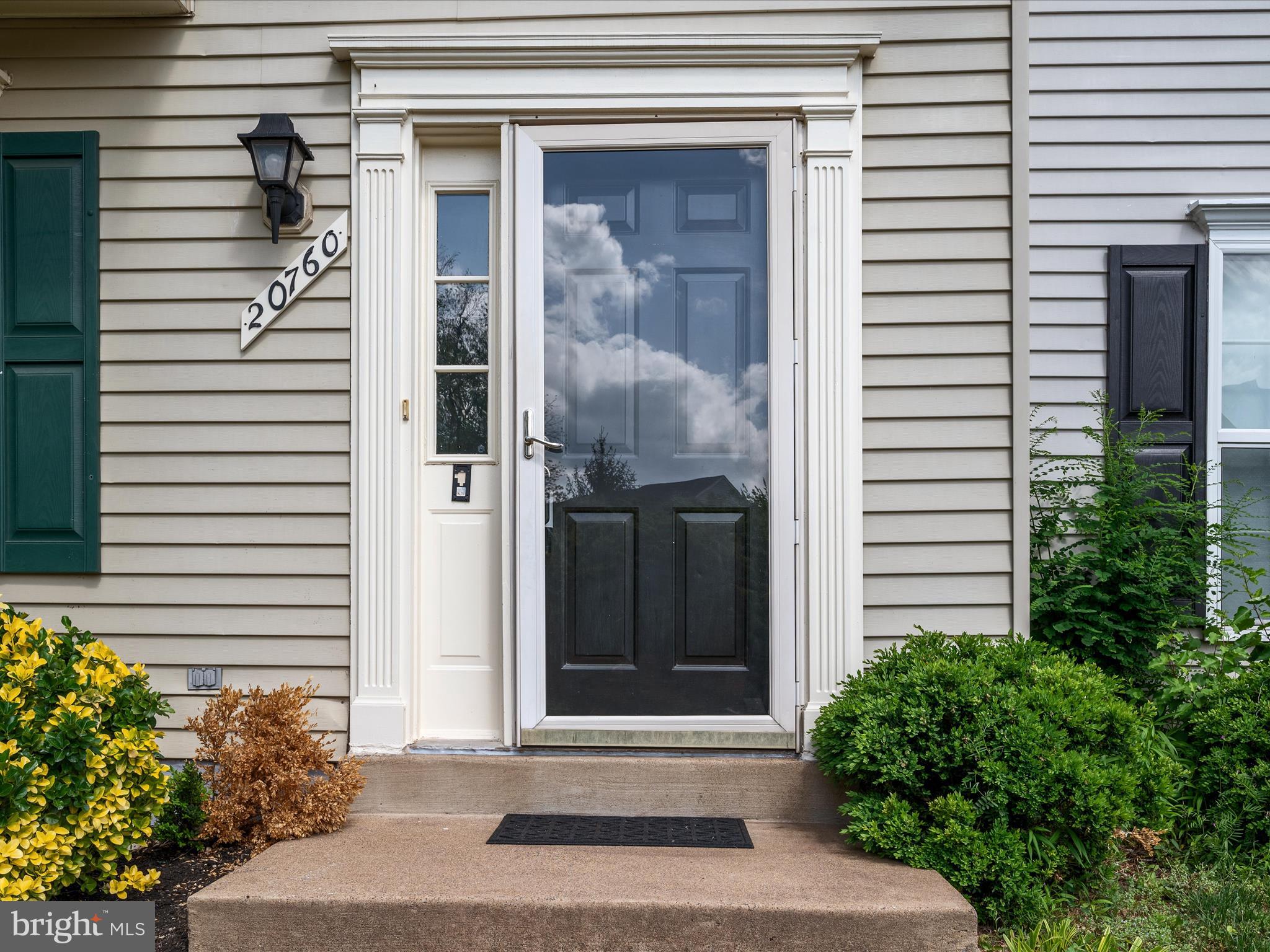 ASHBURN VILLAGE - Residential