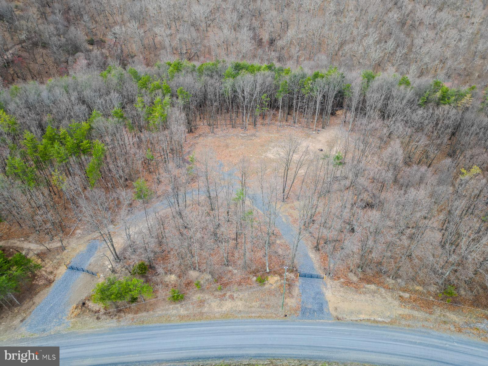 ASHTON WOODS - Land