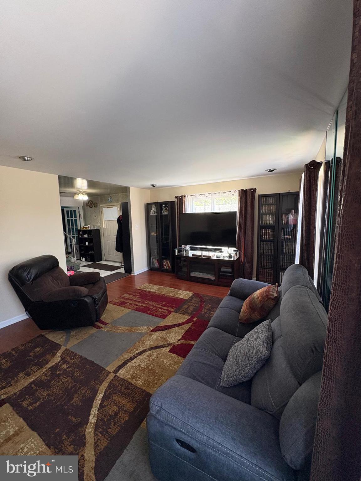 SOMERTON - Residential