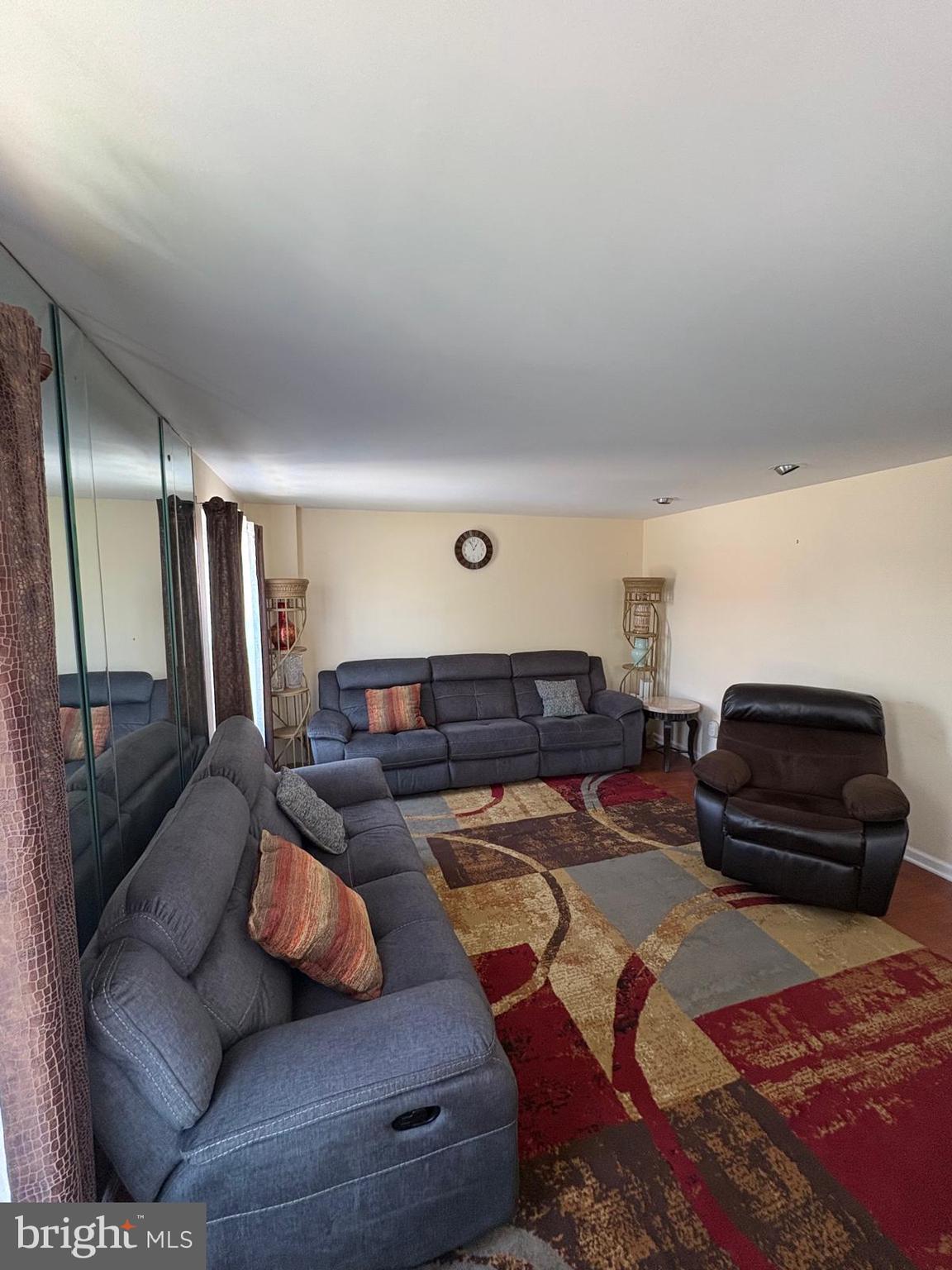 SOMERTON - Residential