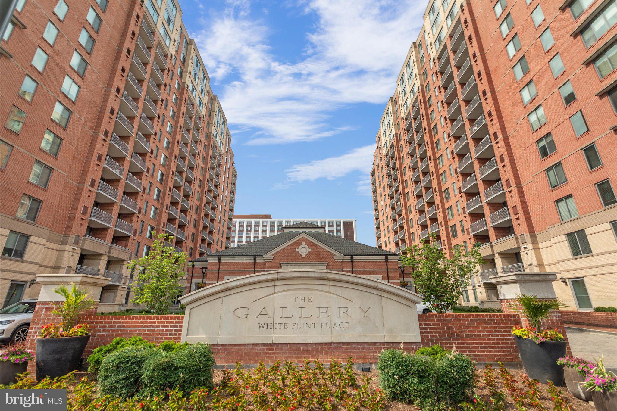 GALLERY AT WHITE FLINT - Residential