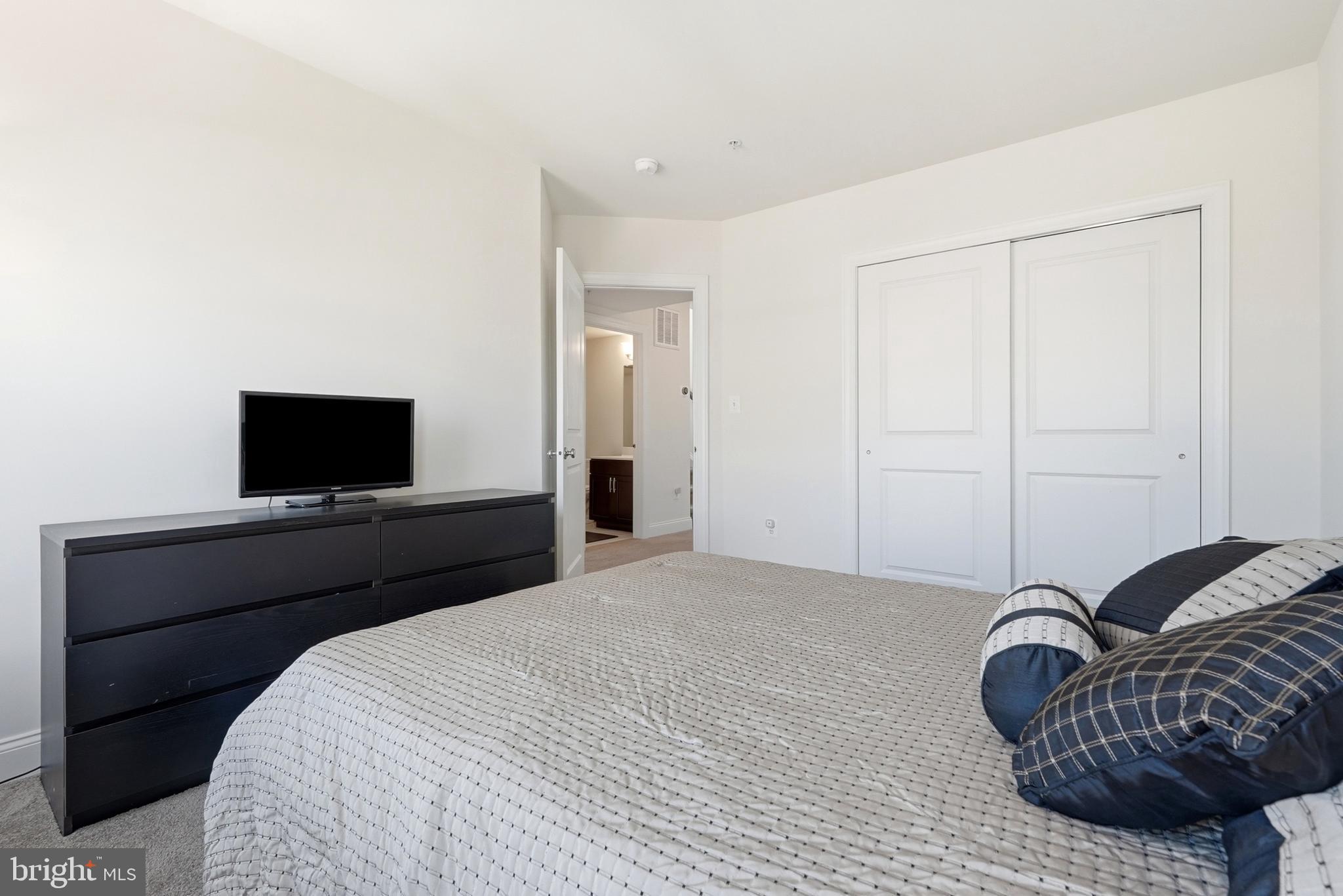 THE ENCLAVE AT ARUNDEL PRESERVE - Residential