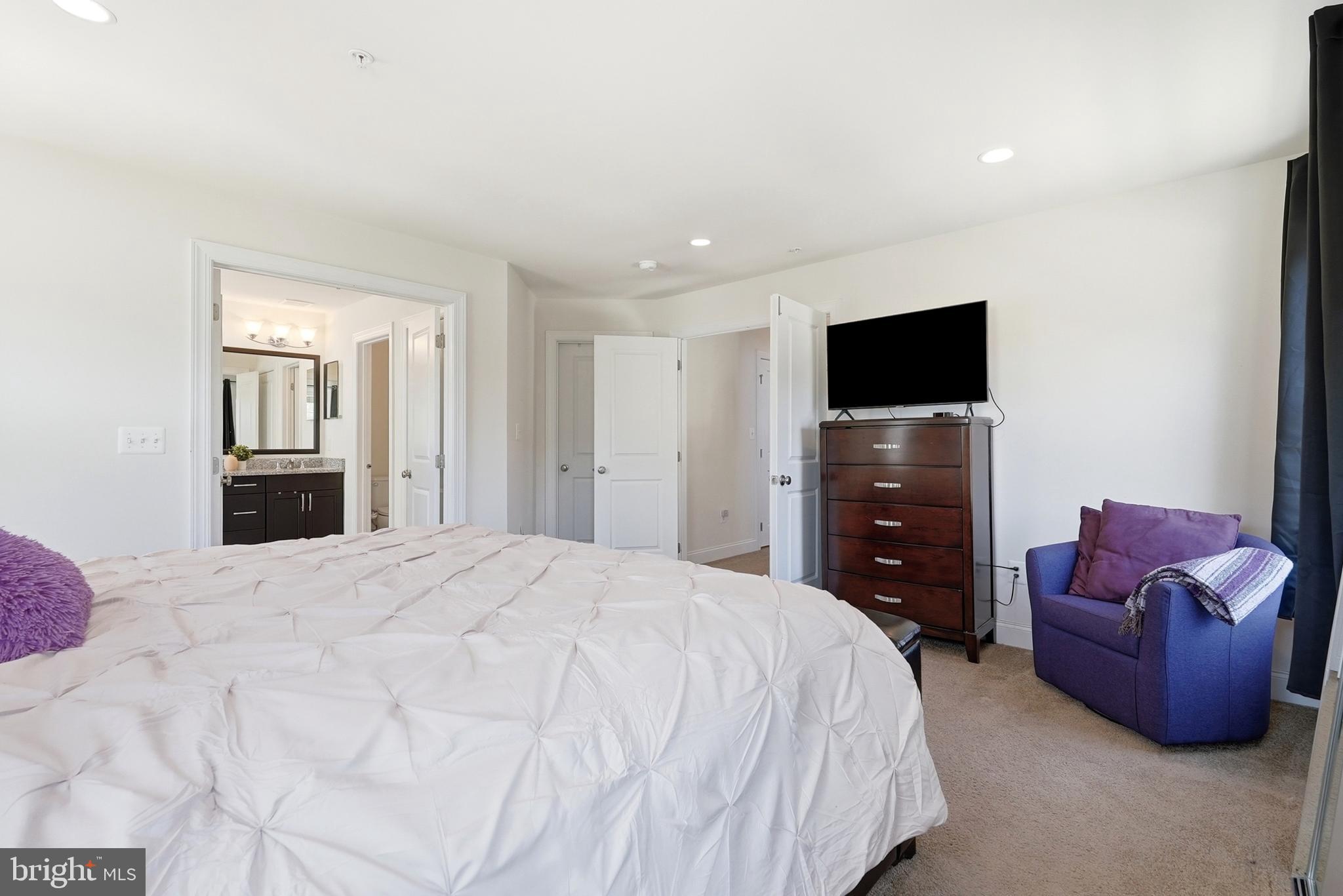 THE ENCLAVE AT ARUNDEL PRESERVE - Residential