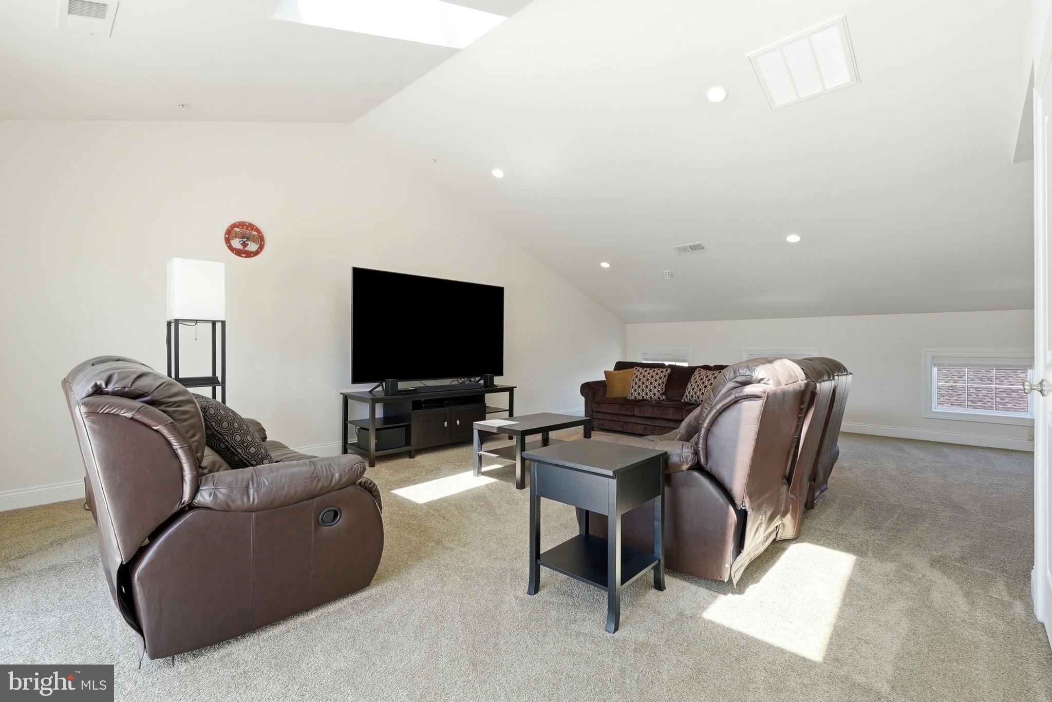THE ENCLAVE AT ARUNDEL PRESERVE - Residential