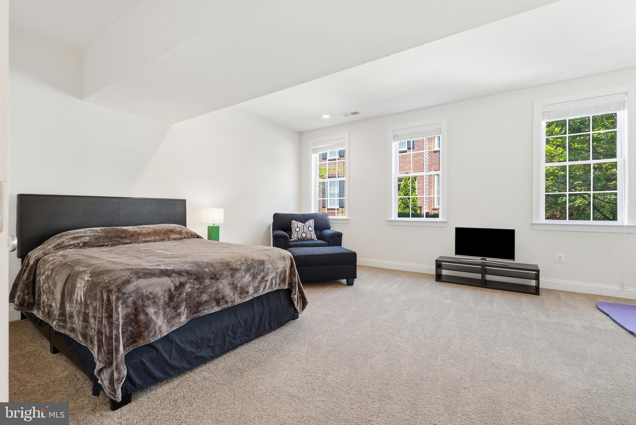 THE ENCLAVE AT ARUNDEL PRESERVE - Residential