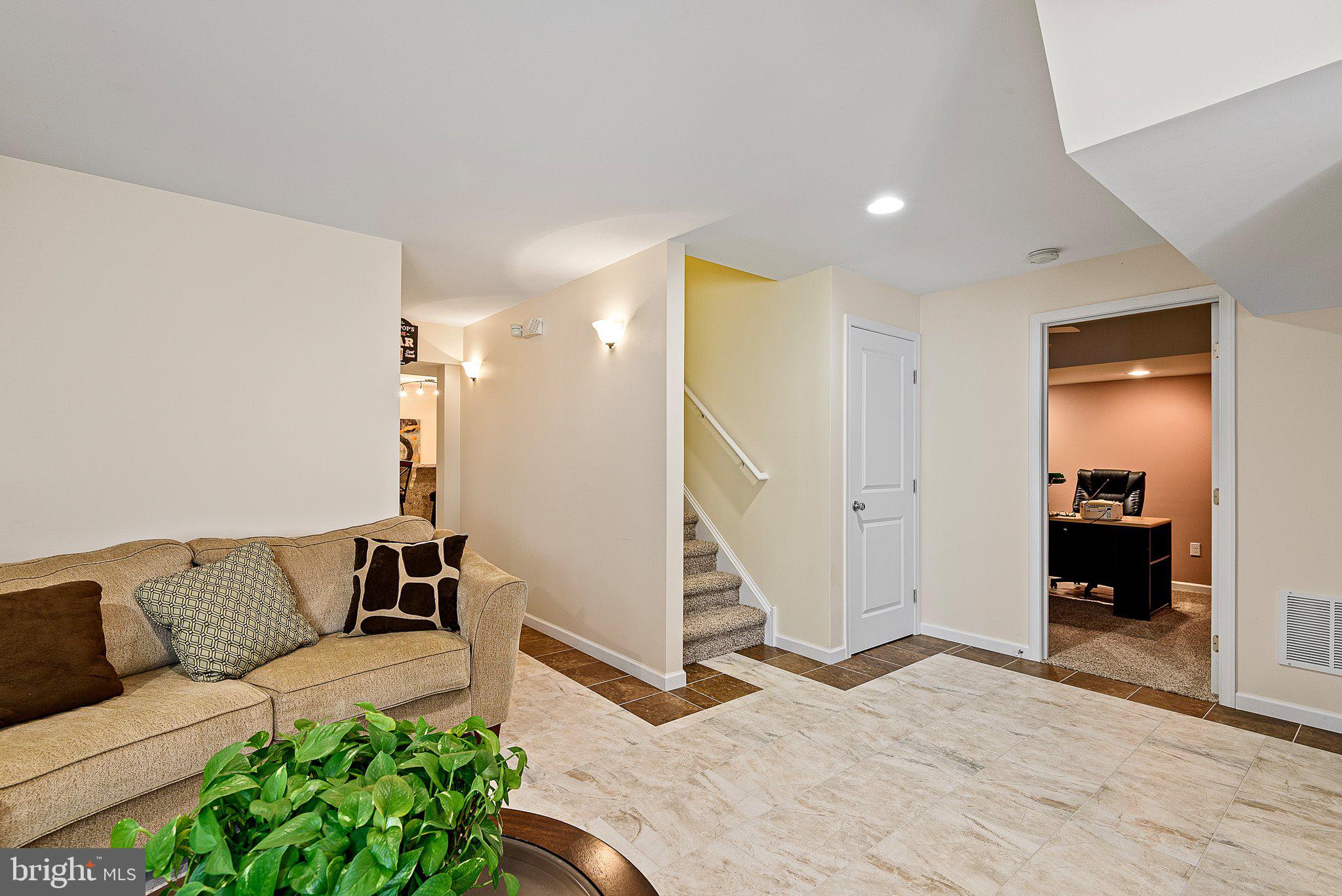 ST GEORGES CROSSING - Residential