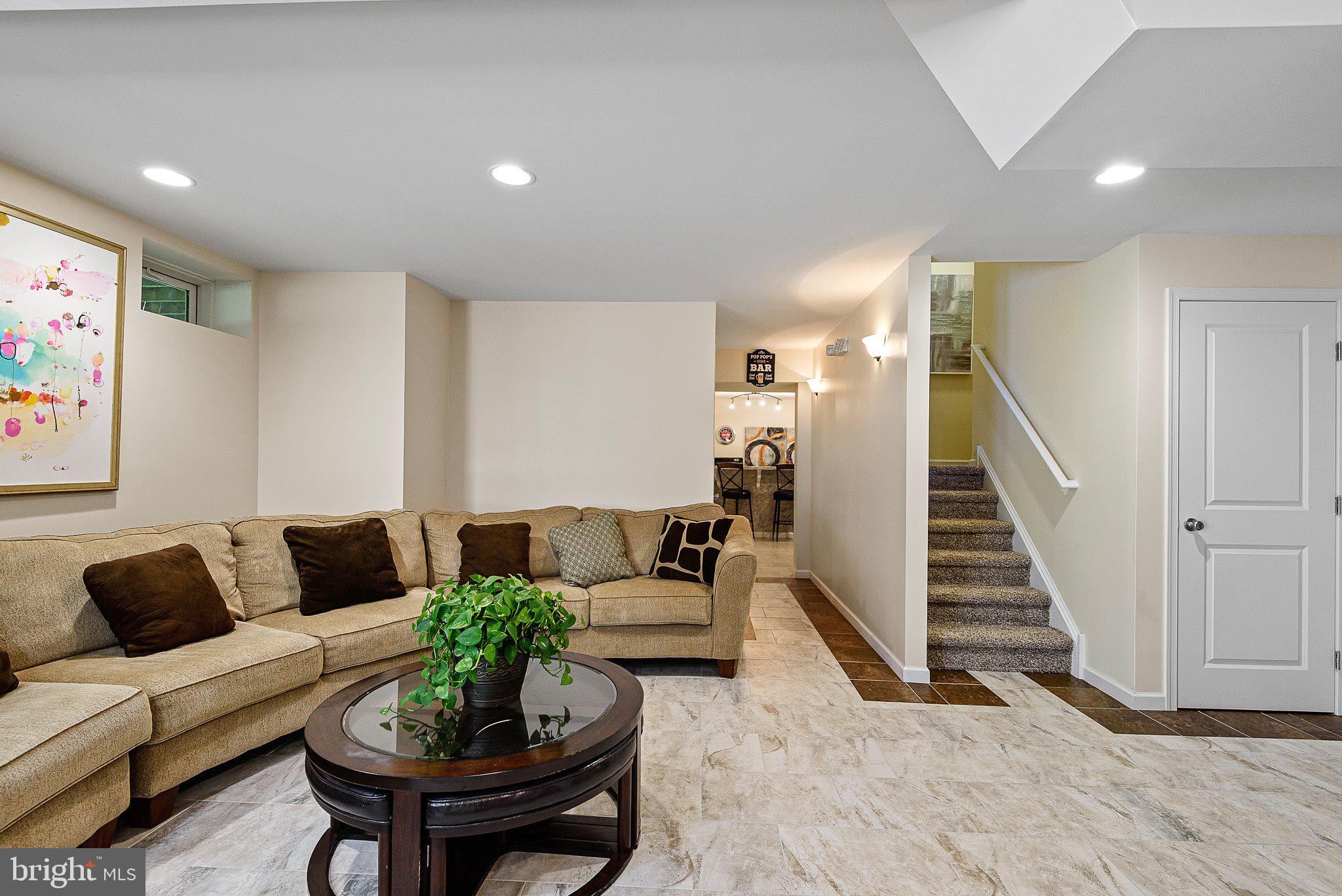 ST GEORGES CROSSING - Residential