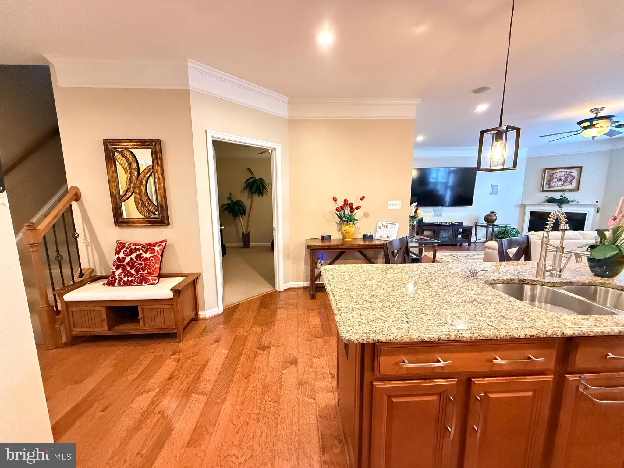 STONE RIDGE LANDBAY 5R - Residential