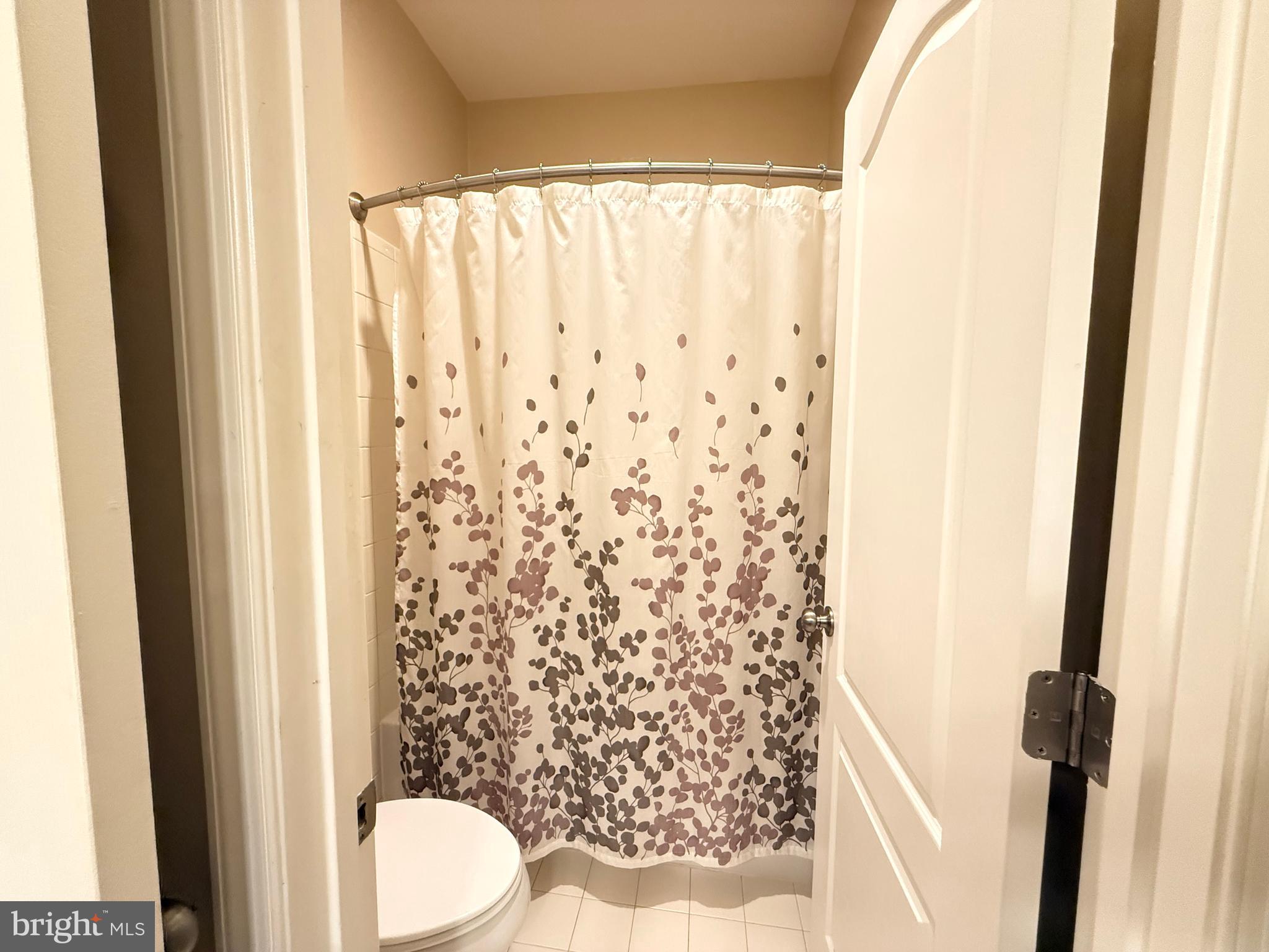 STONE RIDGE LANDBAY 5R - Residential