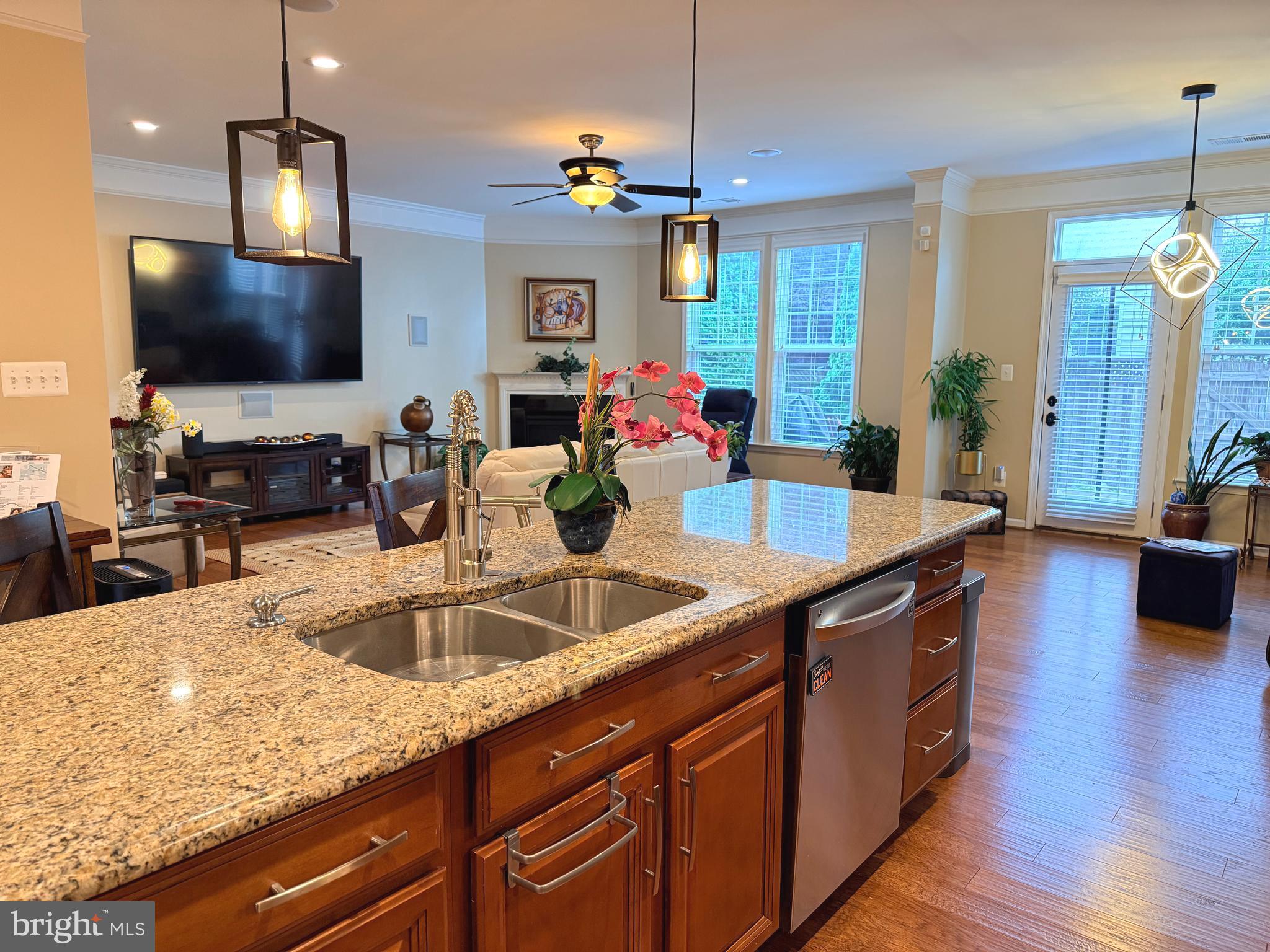 STONE RIDGE LANDBAY 5R - Residential