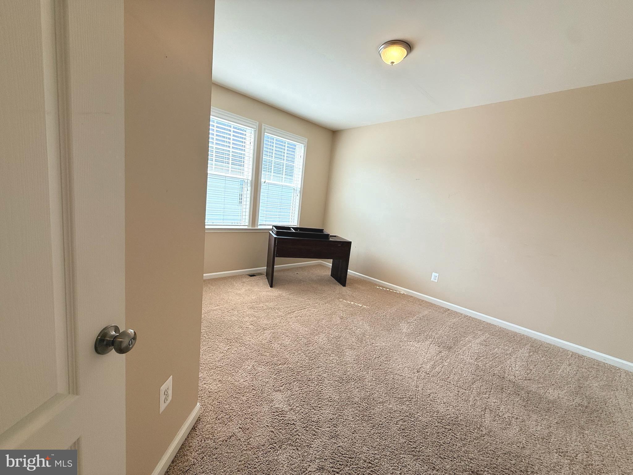 STONE RIDGE LANDBAY 5R - Residential