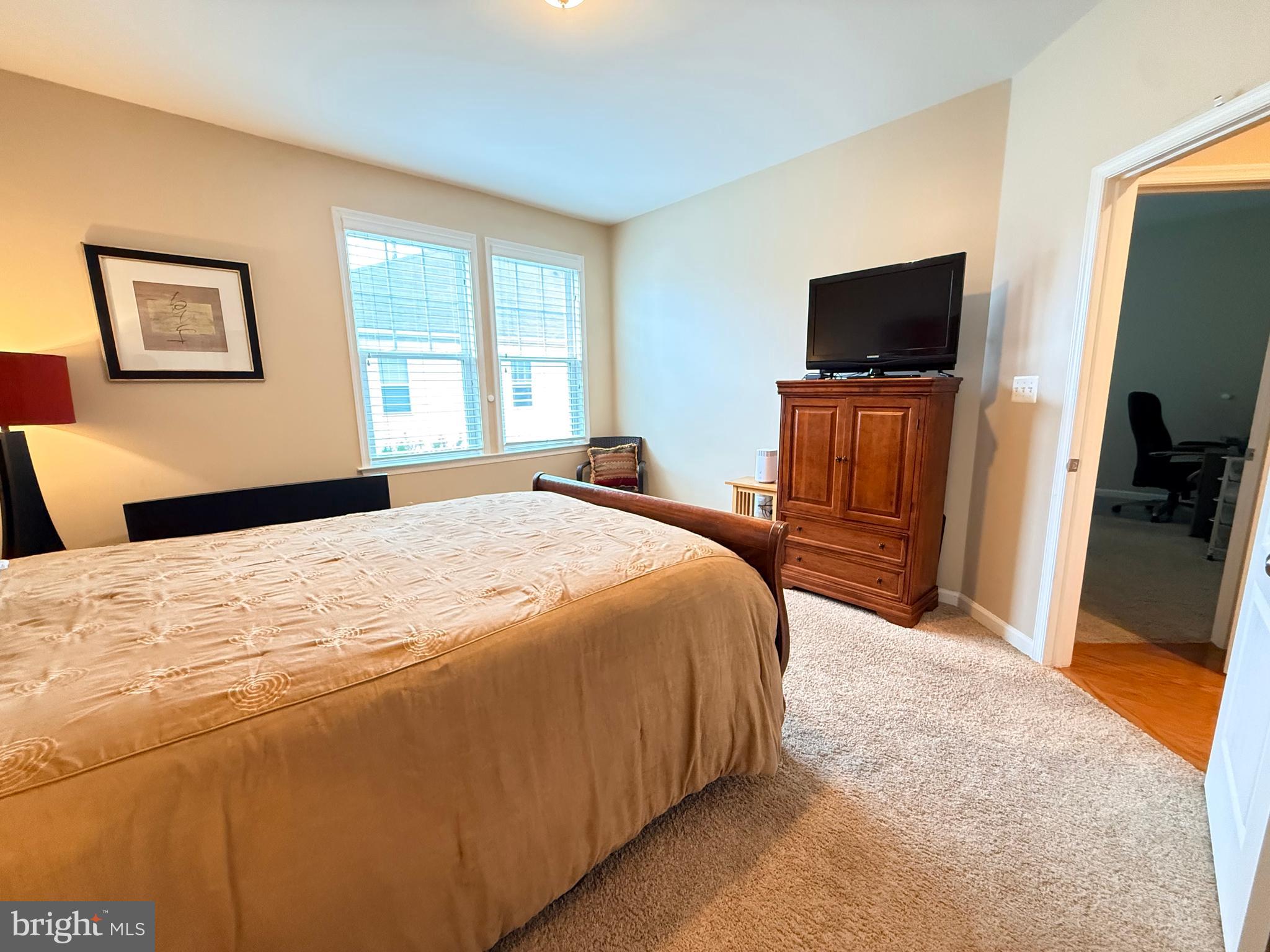 STONE RIDGE LANDBAY 5R - Residential