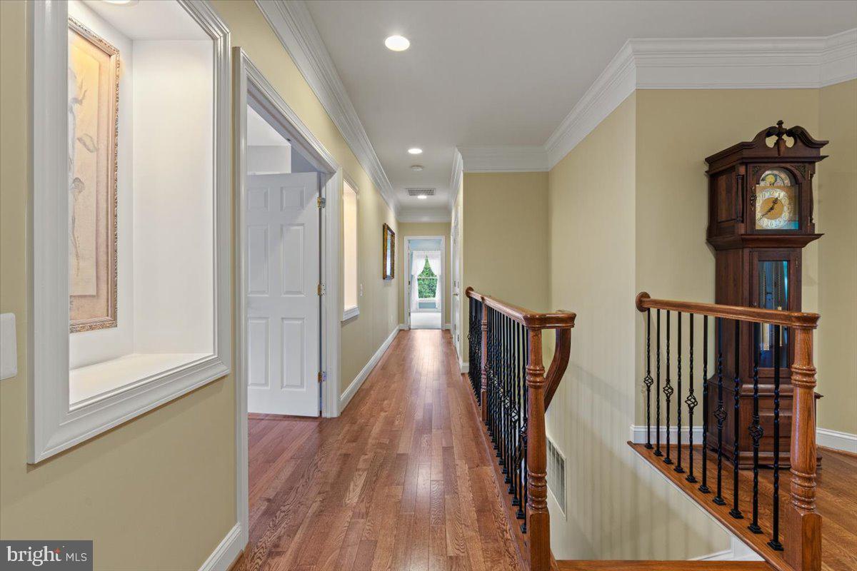 CEDAR CREST - Residential