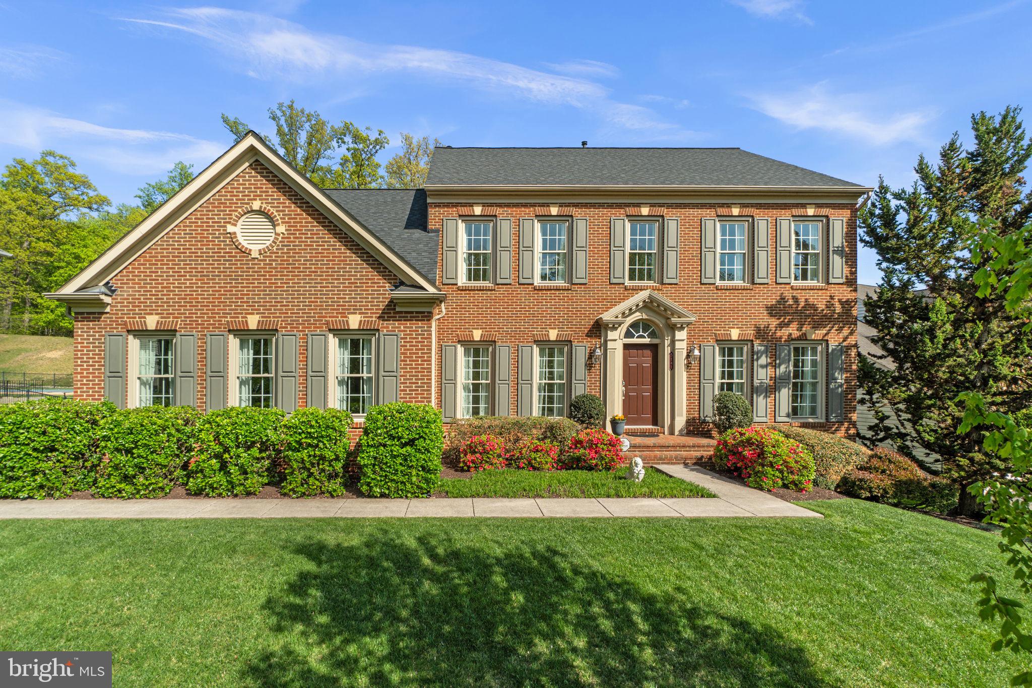 CRESTWOOD - Residential