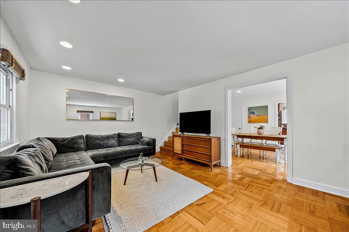 PENN WYNNE - Residential