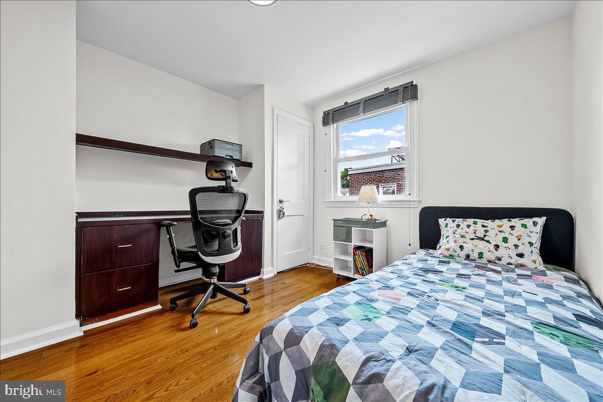PENN WYNNE - Residential