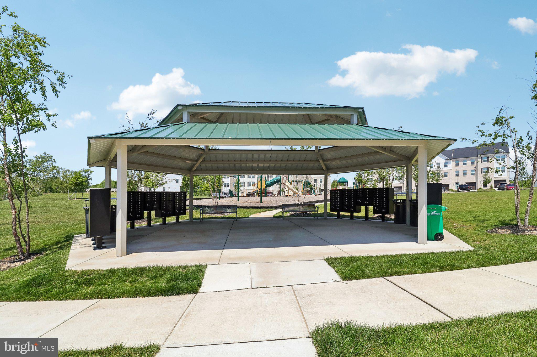 SPRING HILLS - Residential